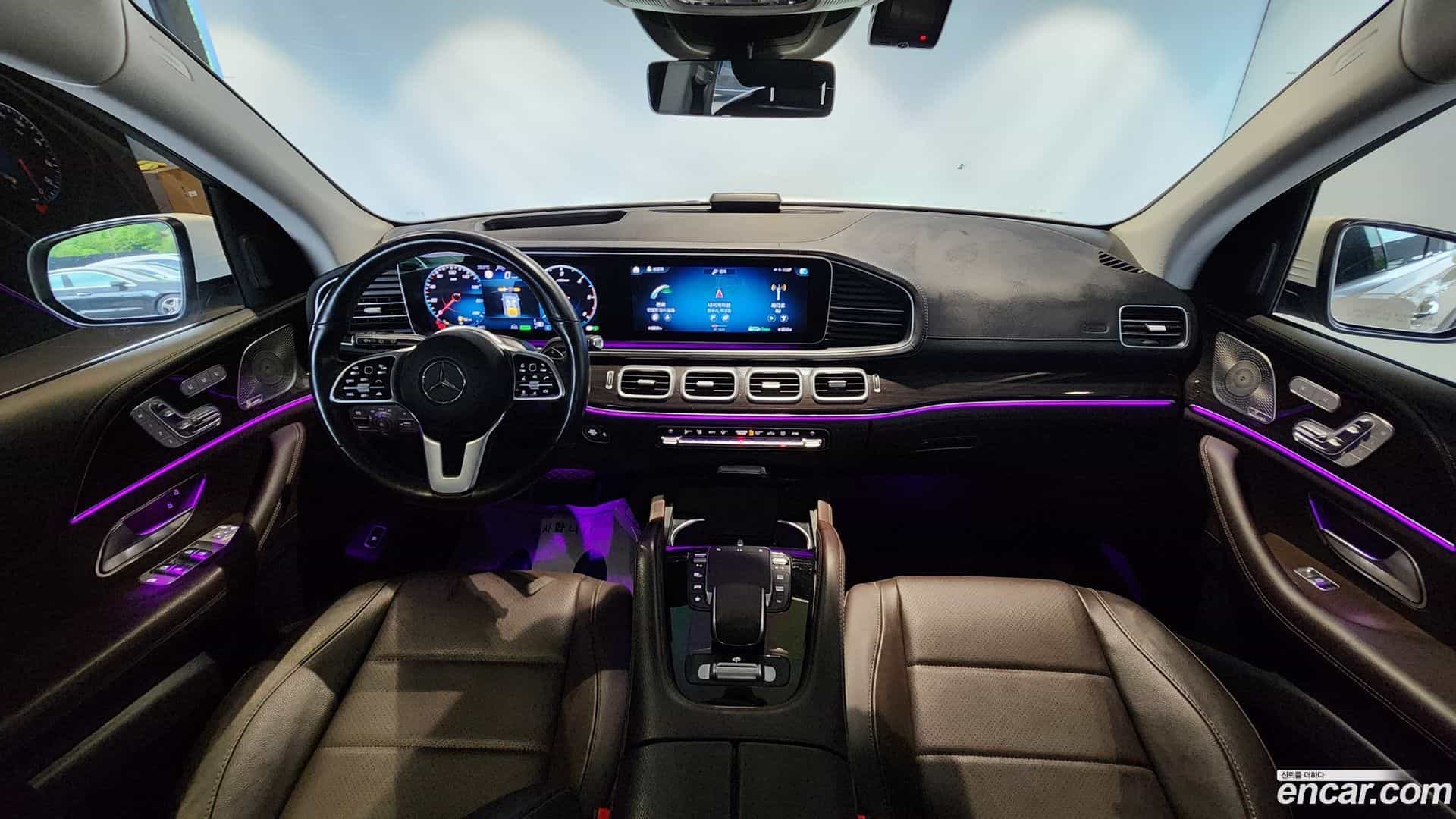 GLE-Class Mercedes-Benz 2023.6-INNER-007