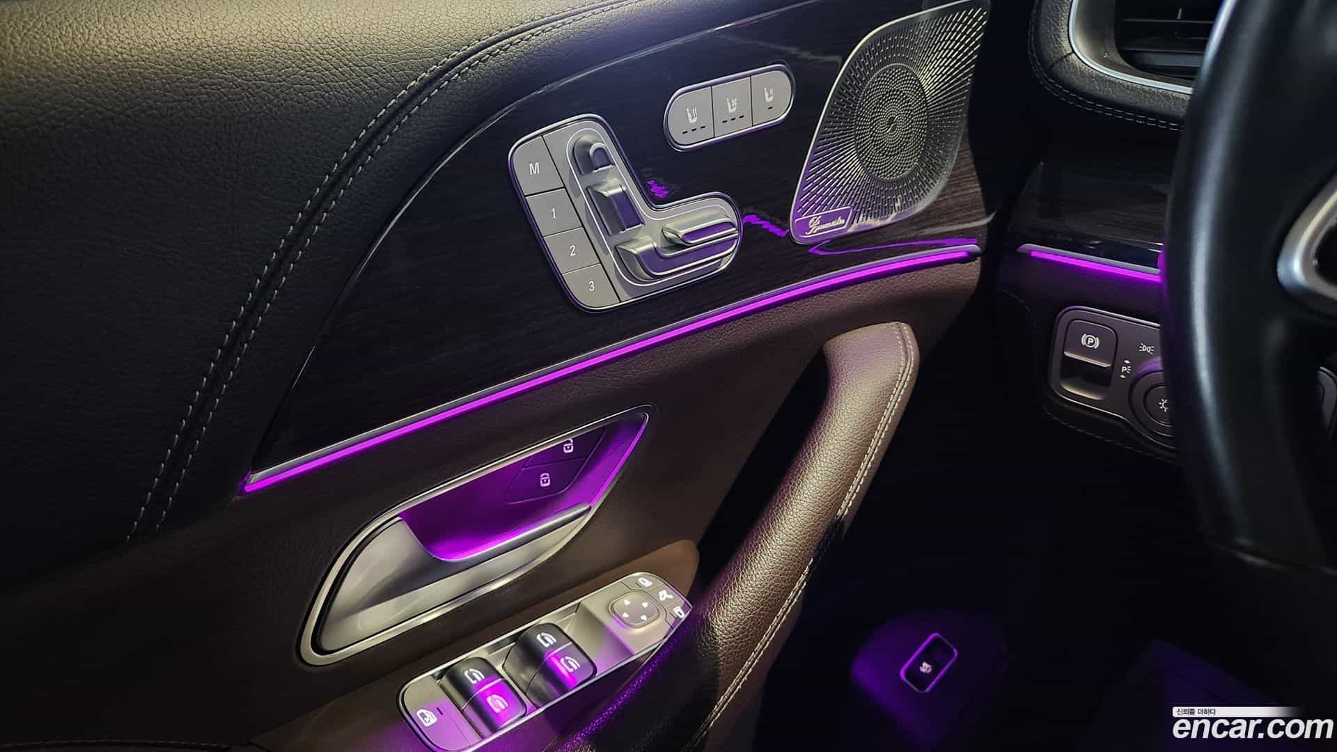 GLE-Class Mercedes-Benz 2023.6-OPTION-019