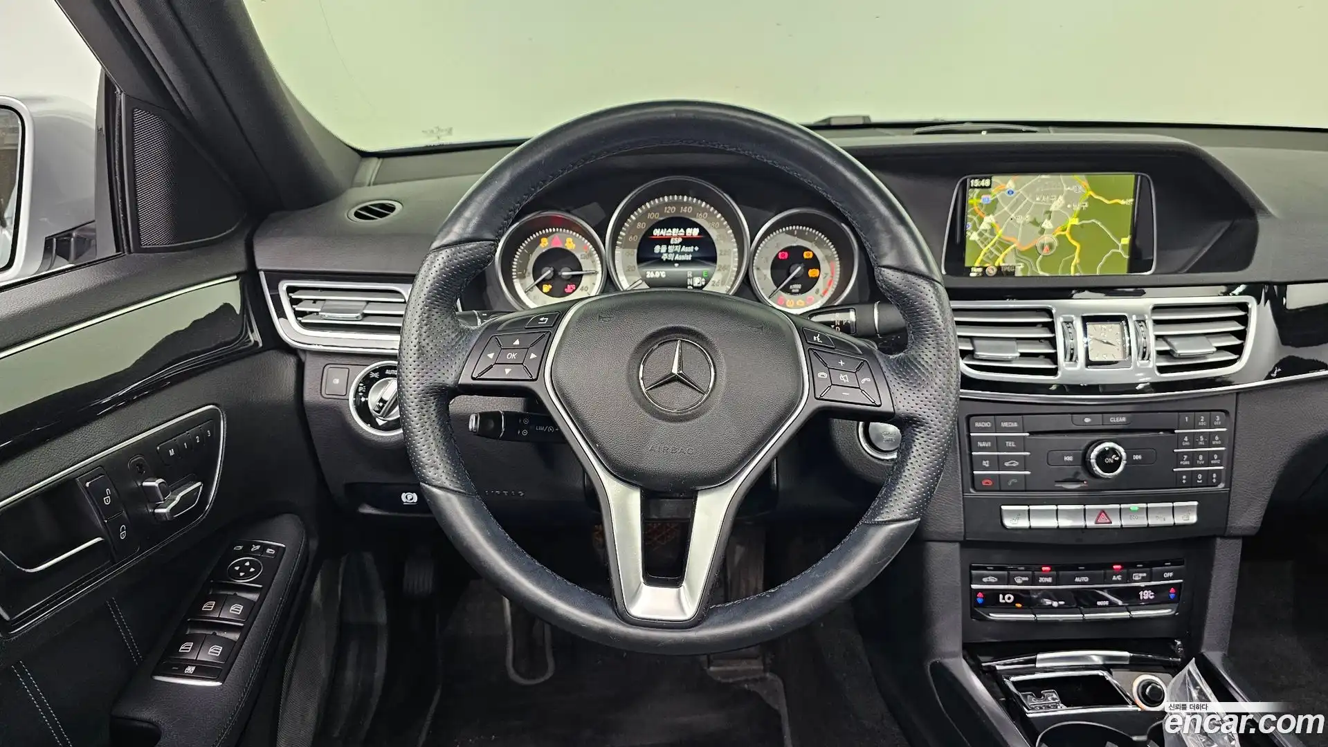 E-Class Mercedes-Benz 2015.11-OPTION-017