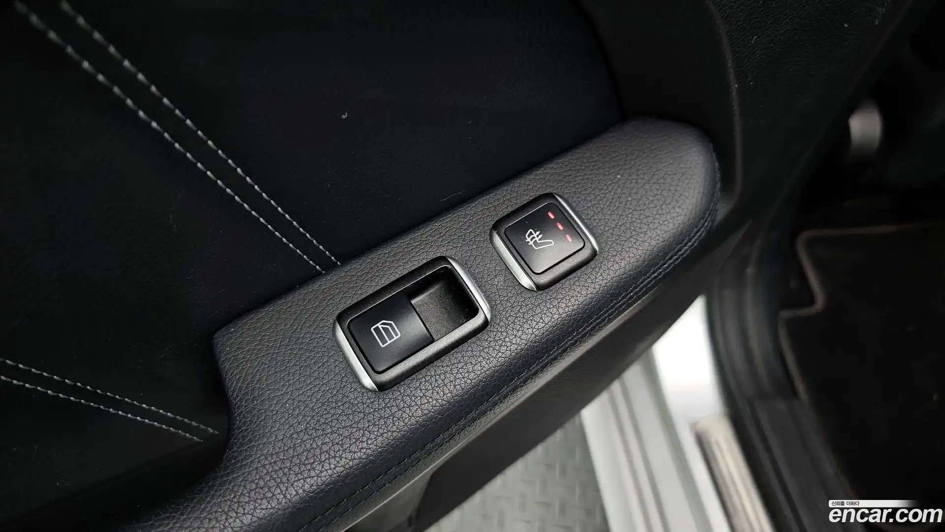 E-Class Mercedes-Benz 2015.11-OPTION-022