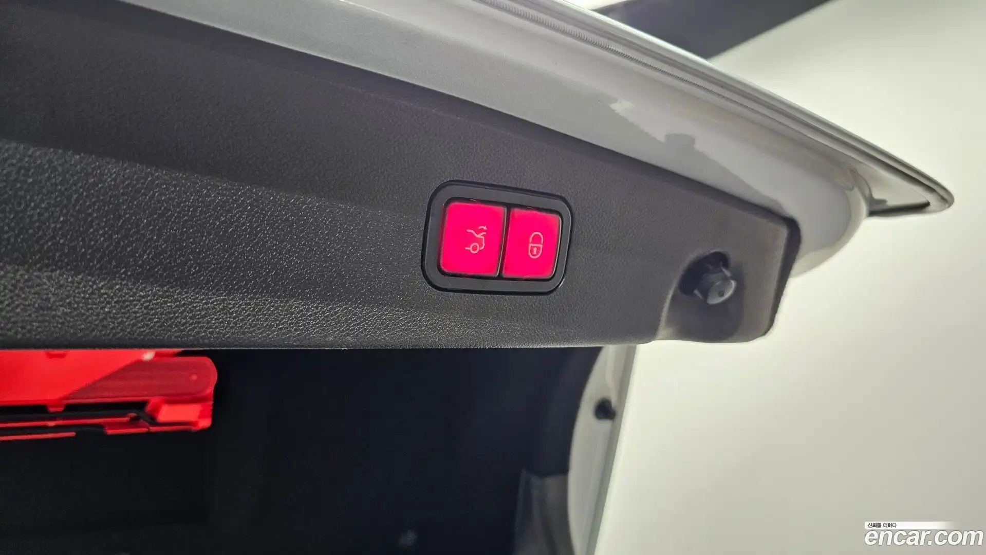 E-Class Mercedes-Benz 2015.11-OPTION-024