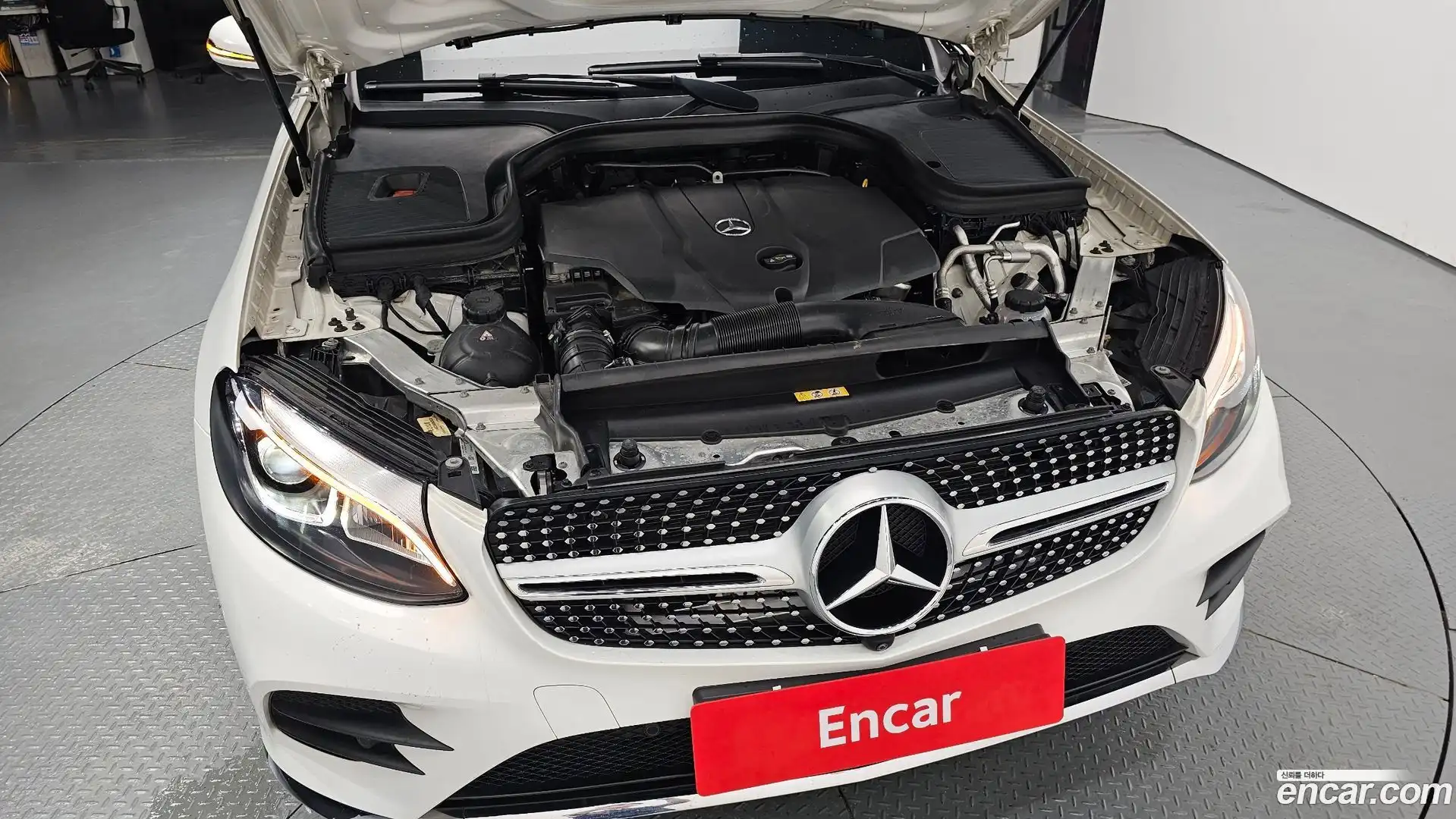 GLC-Class Mercedes-Benz 2018.5-OUTER-006