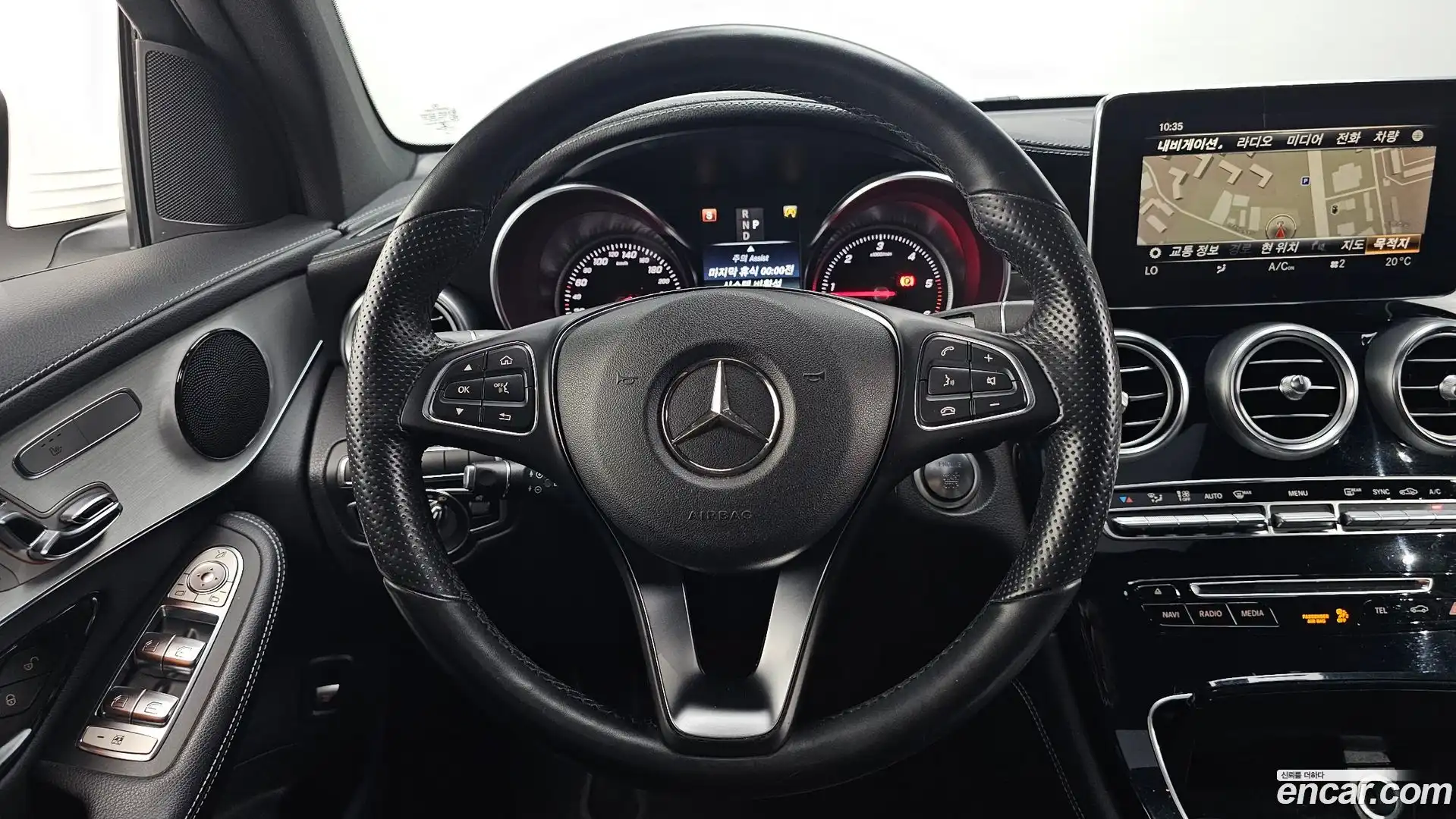 GLC-Class Mercedes-Benz 2018.5-OPTION-017