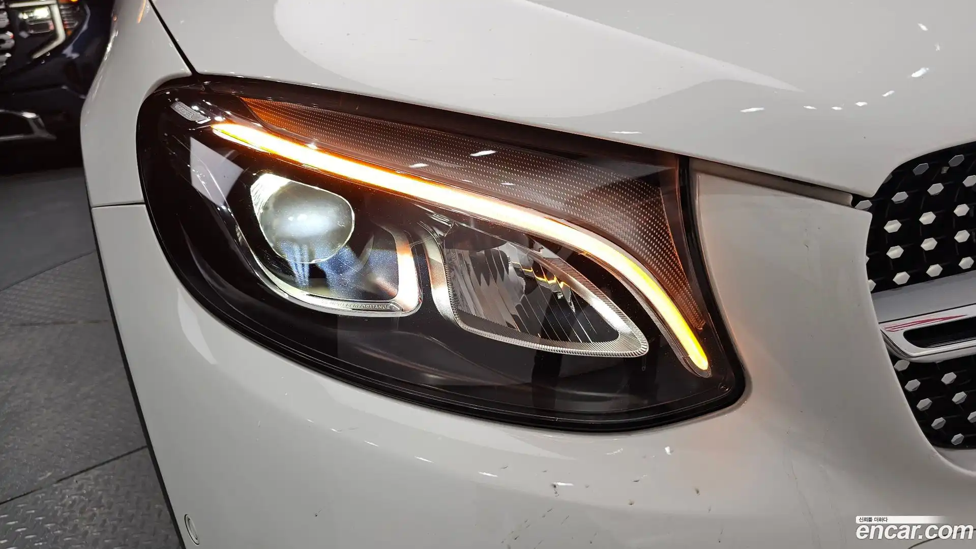 GLC-Class Mercedes-Benz 2018.5-OUTER-032