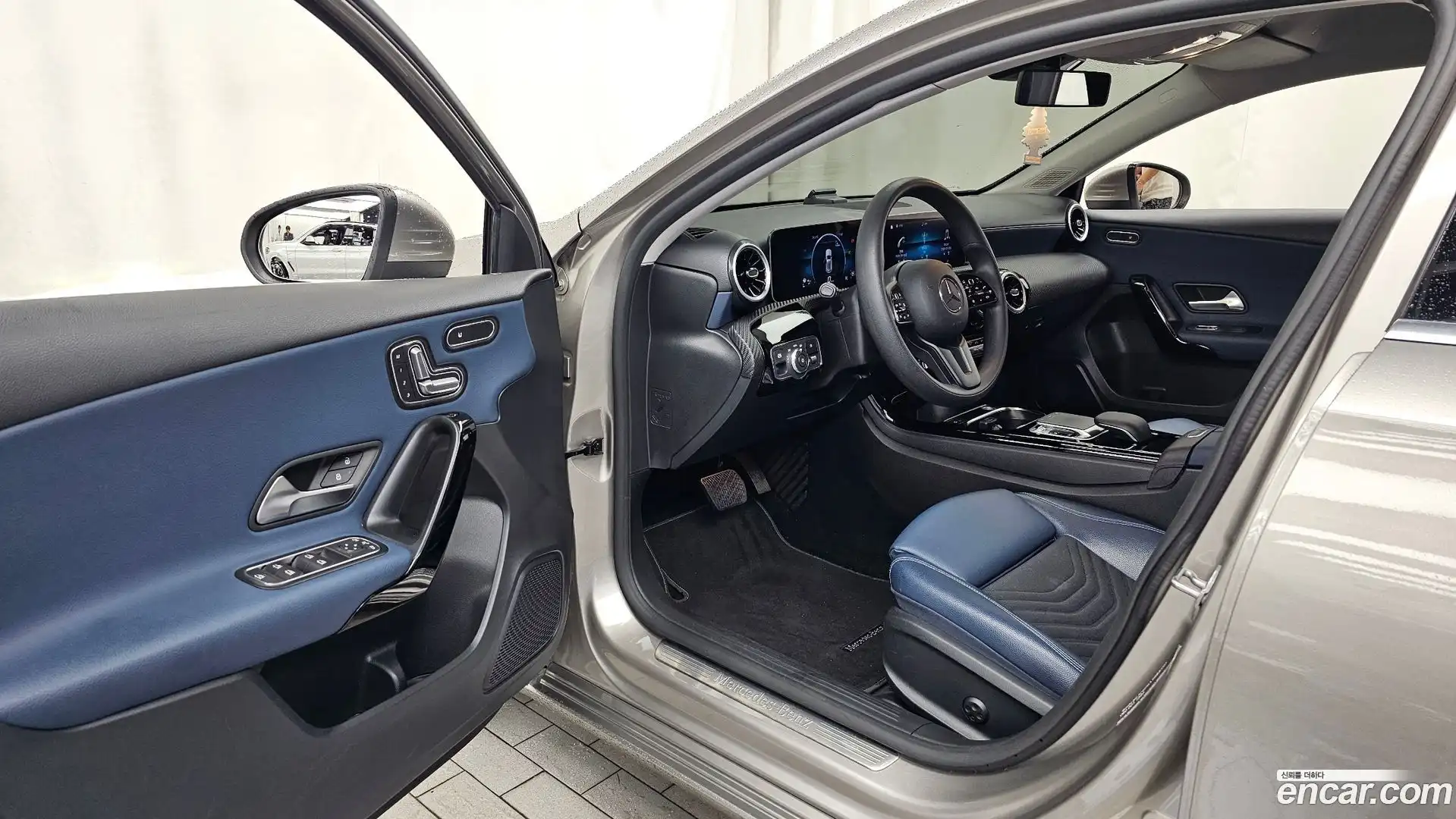 A-Class Mercedes-Benz 2019.10-INNER-010