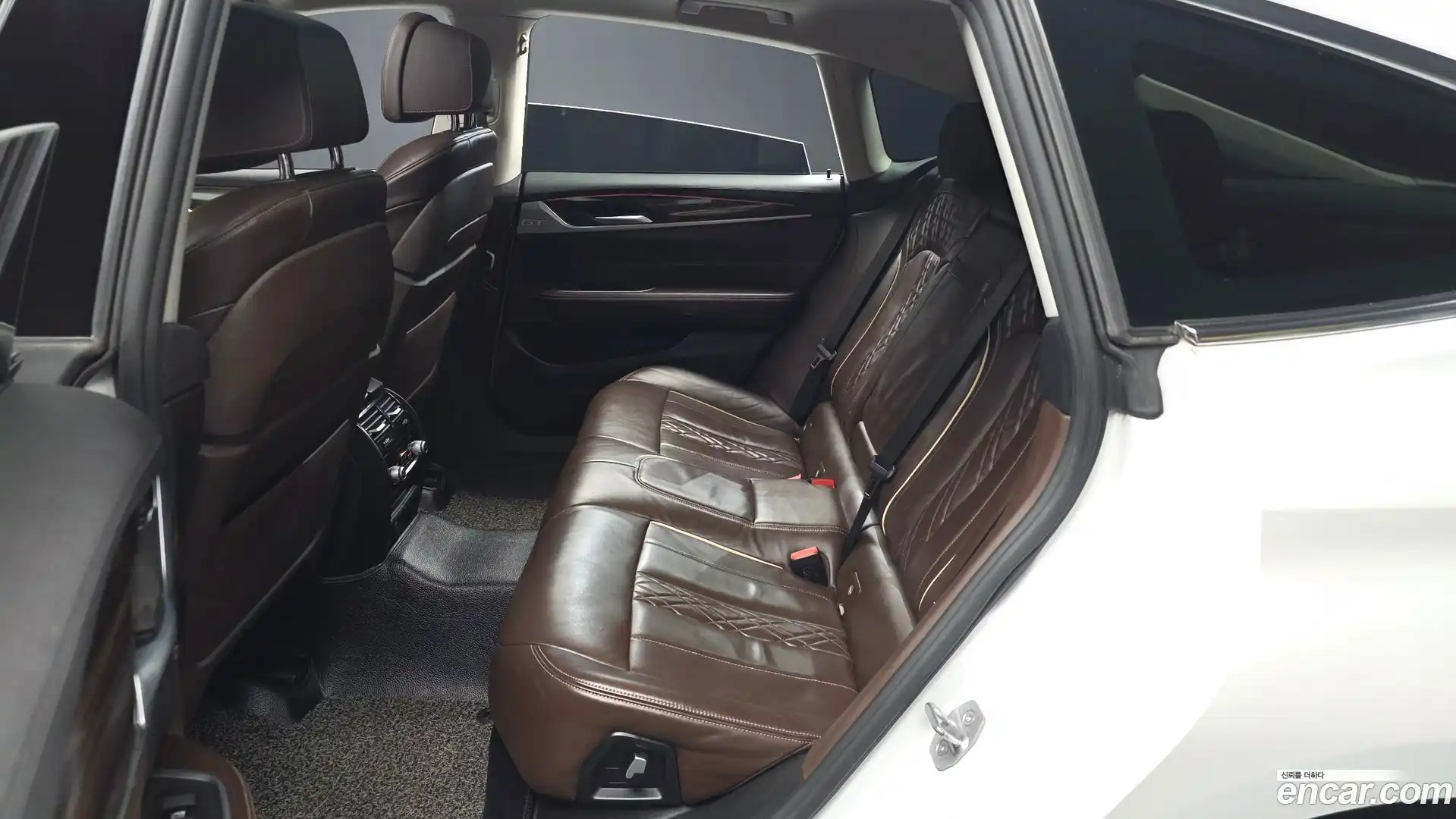 Gran Turismo BMW 2019.5-INNER-036