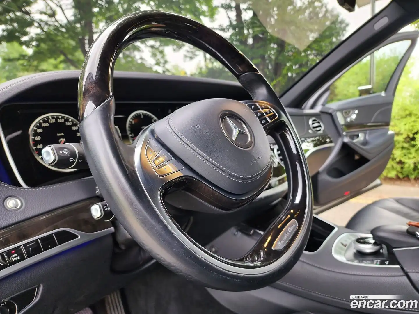 S-Class Mercedes-Benz 2013.11-OPTION-022