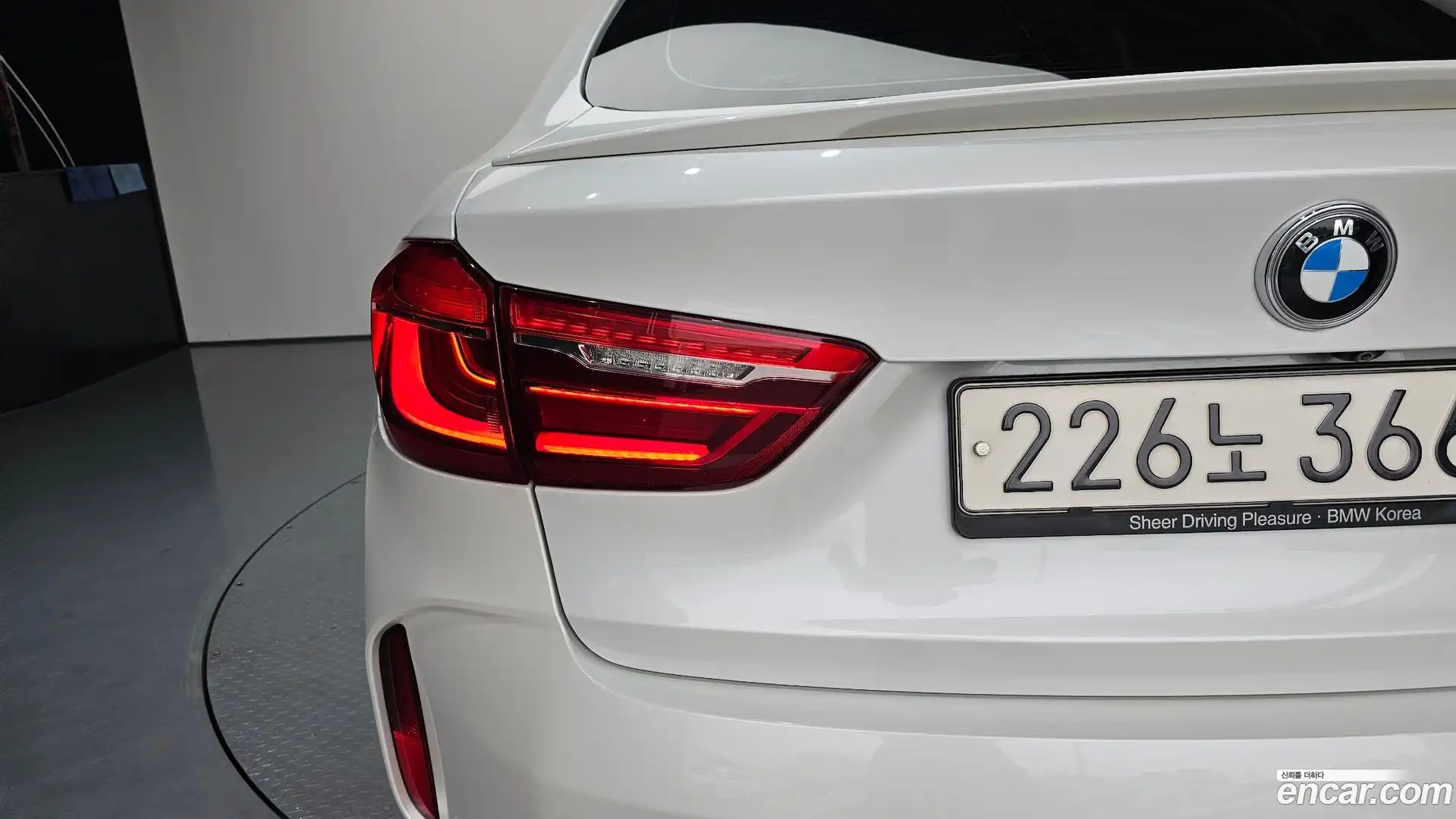 X6M BMW 2017.11-OUTER-033