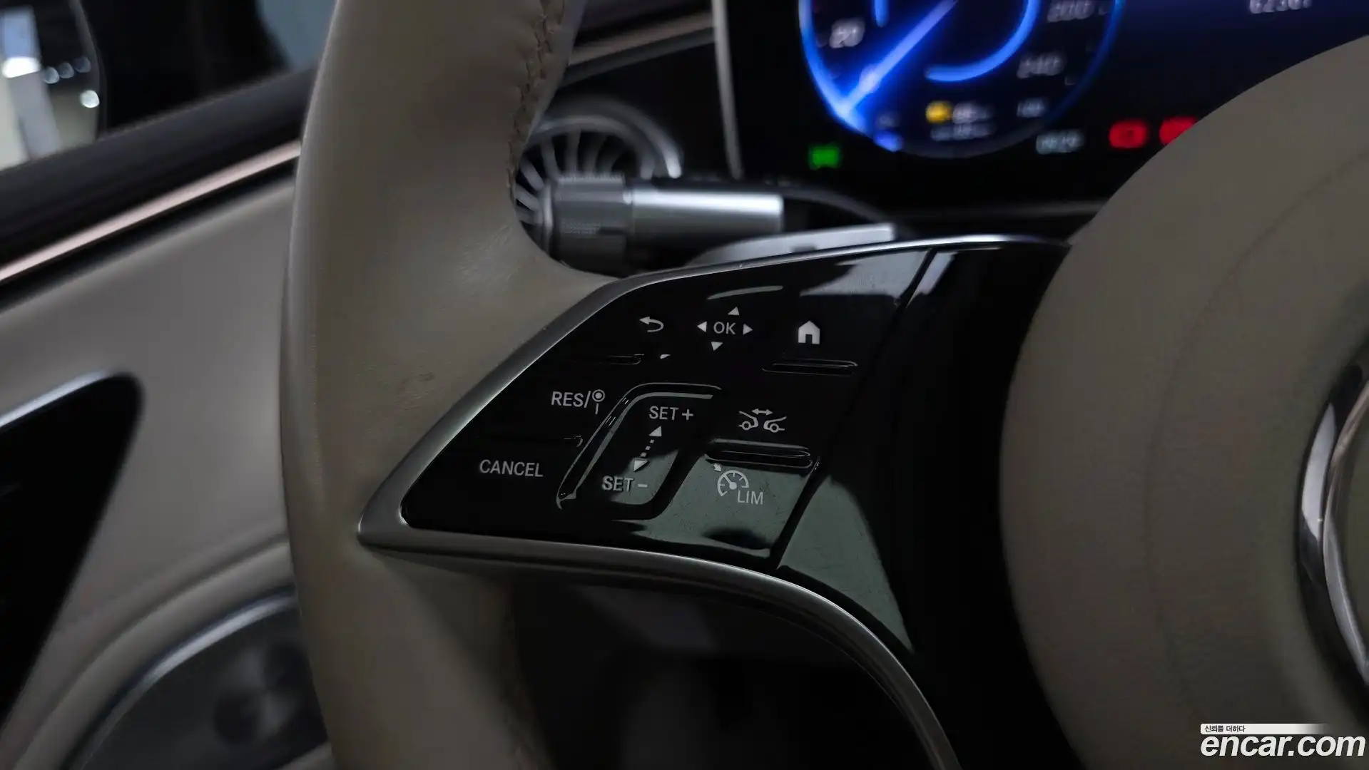 EQS Mercedes-Benz 2022.8-OPTION-021