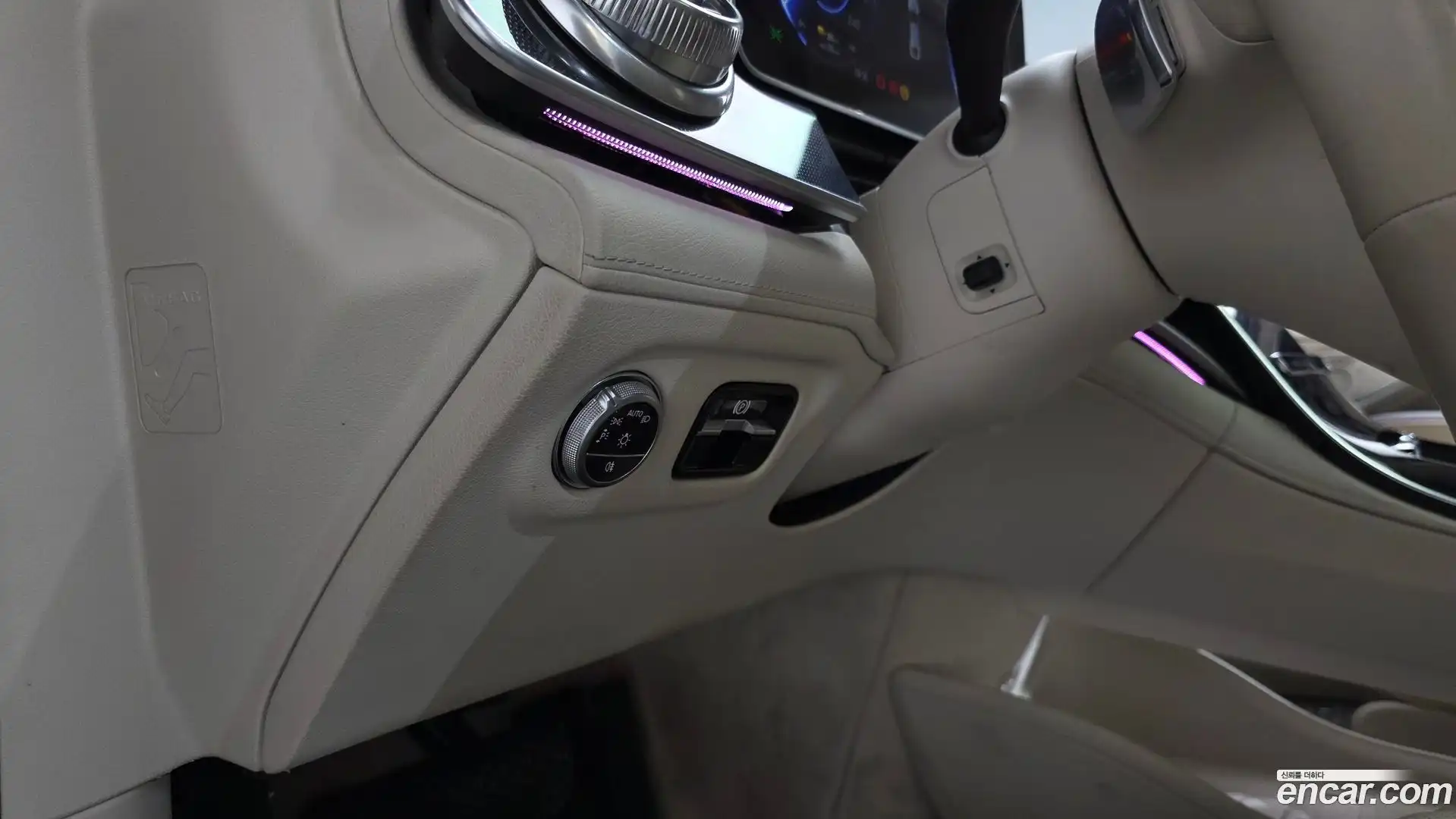 EQS Mercedes-Benz 2022.8-OPTION-040