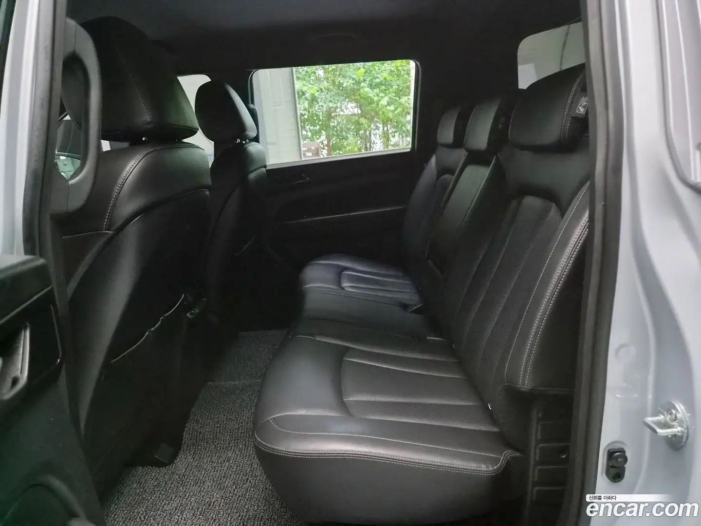 Rexton KG Mobility 2020.11-INNER-010