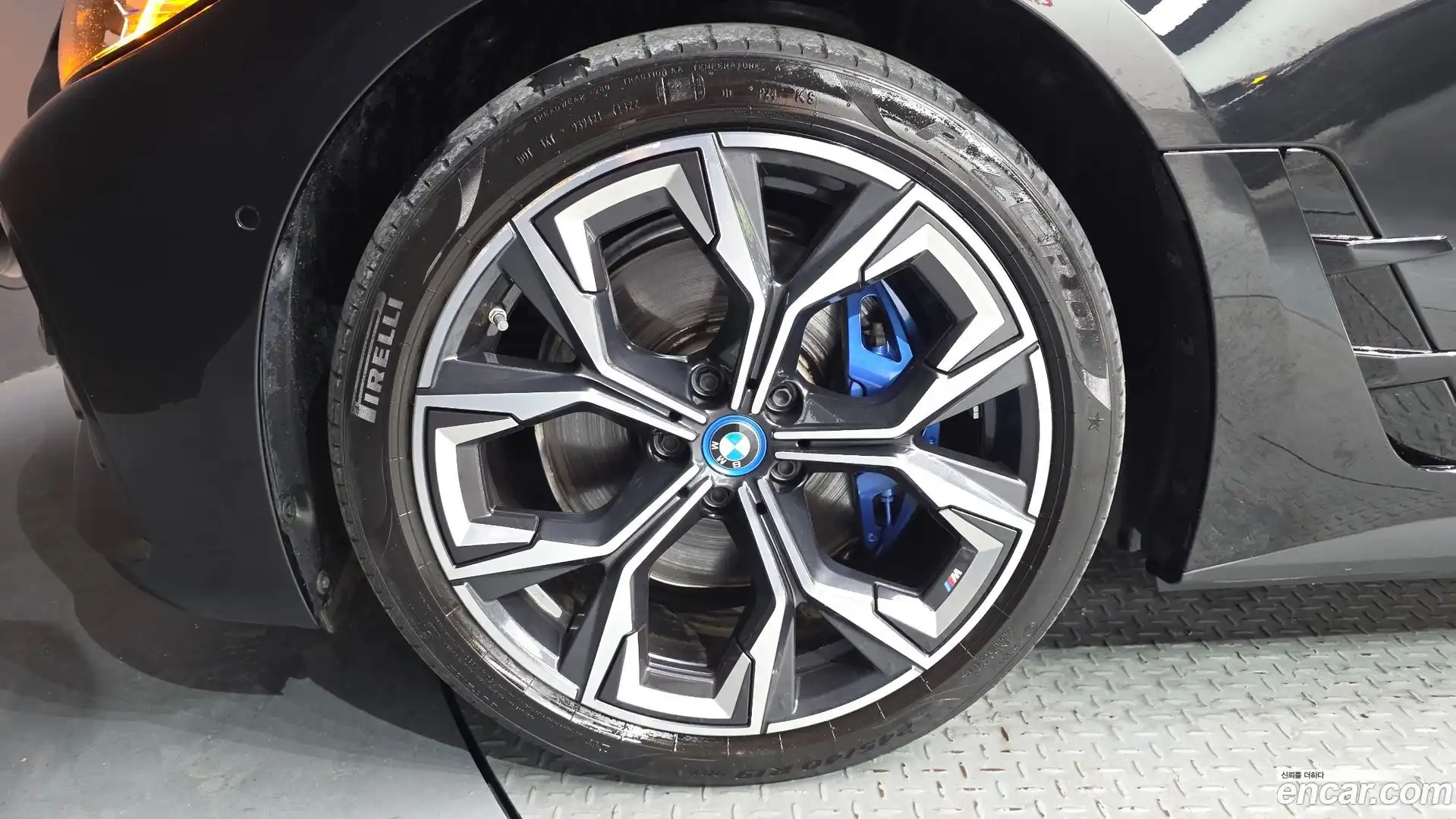 i4 BMW 2022.7-OUTER-005