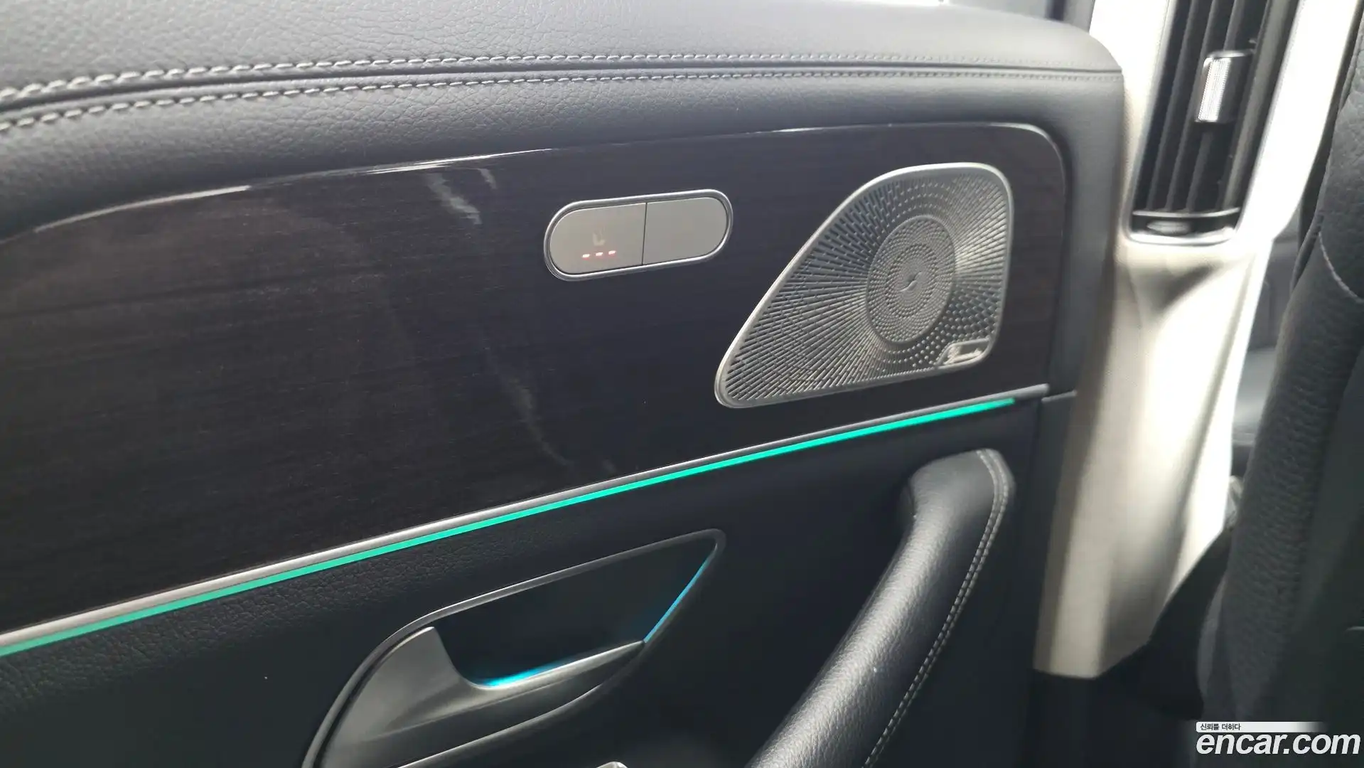 GLE-Class Mercedes-Benz 2021.10-OPTION-042