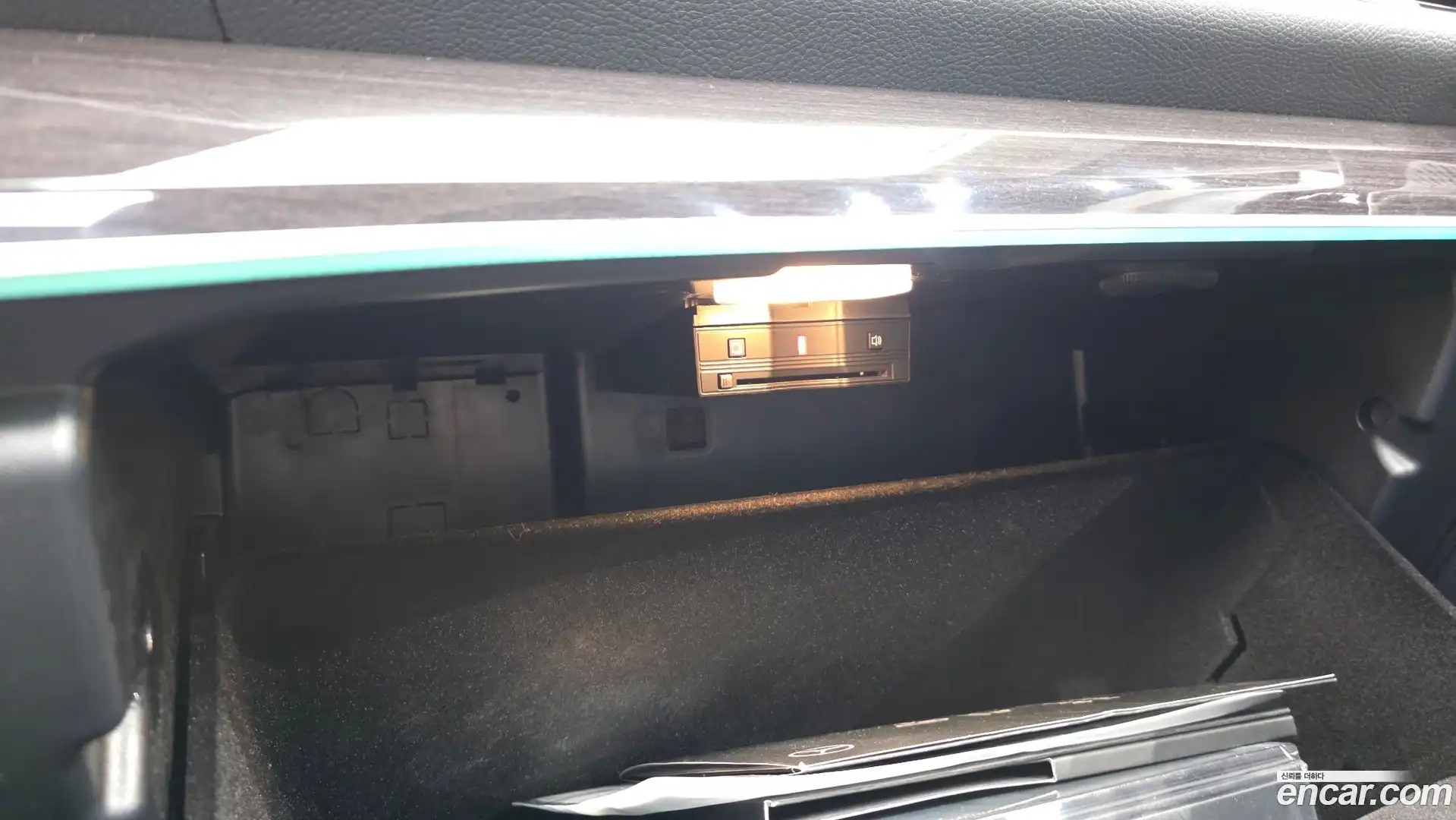 GLE-Class Mercedes-Benz 2021.10-OPTION-044