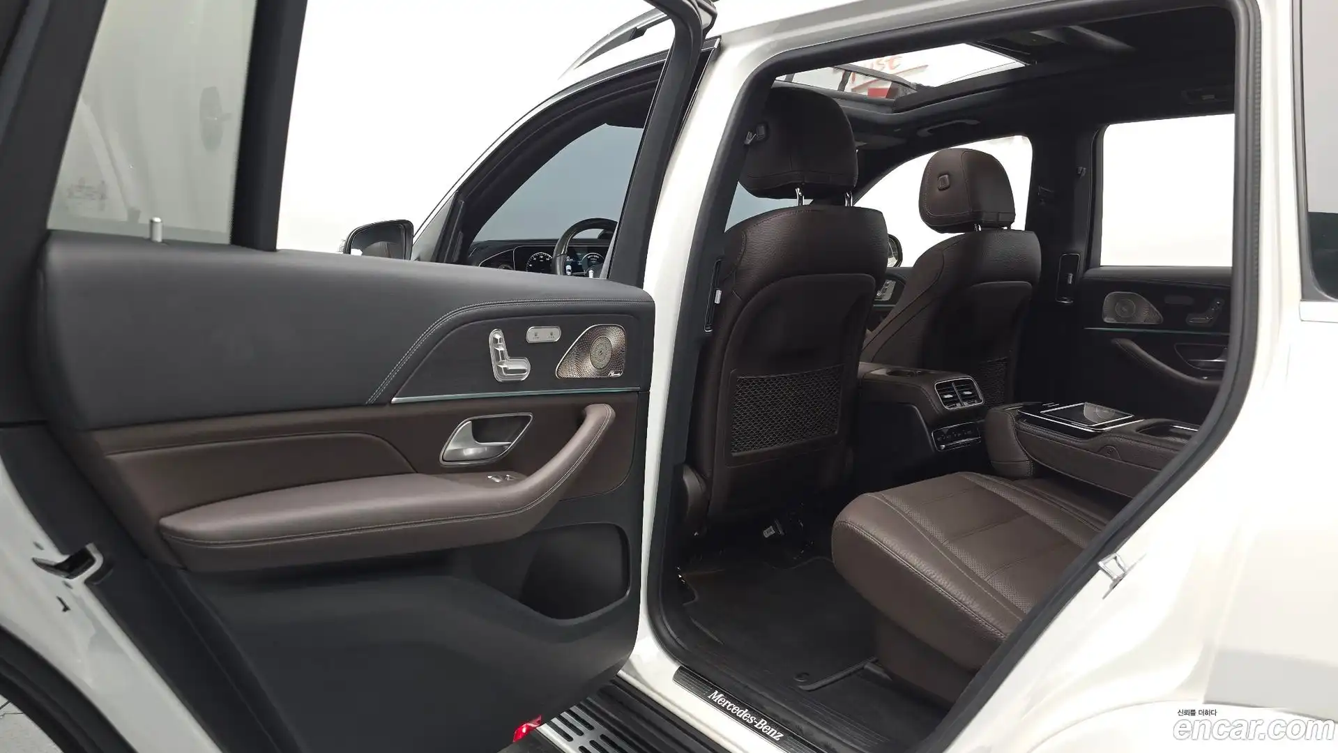 GLS-Class Mercedes-Benz 2022.5-INNER-036