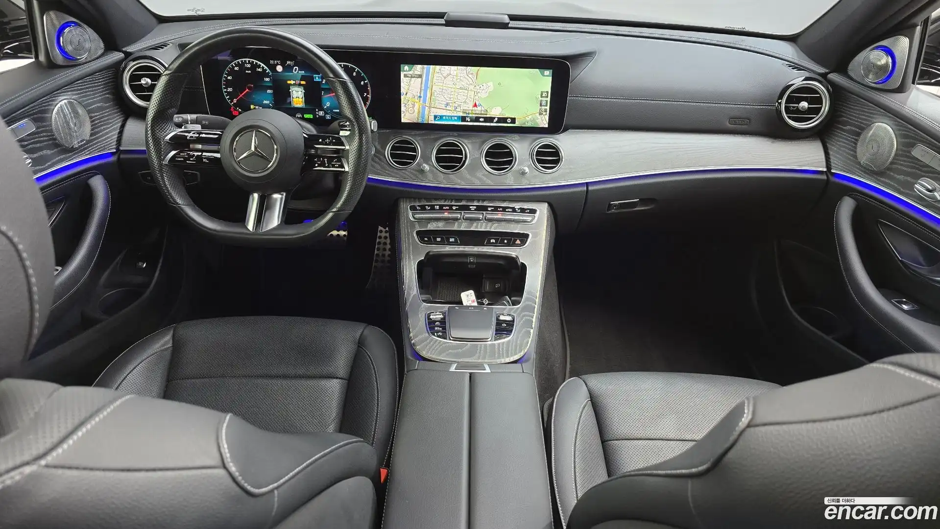 E-Class Mercedes-Benz 2022.1-INNER-007