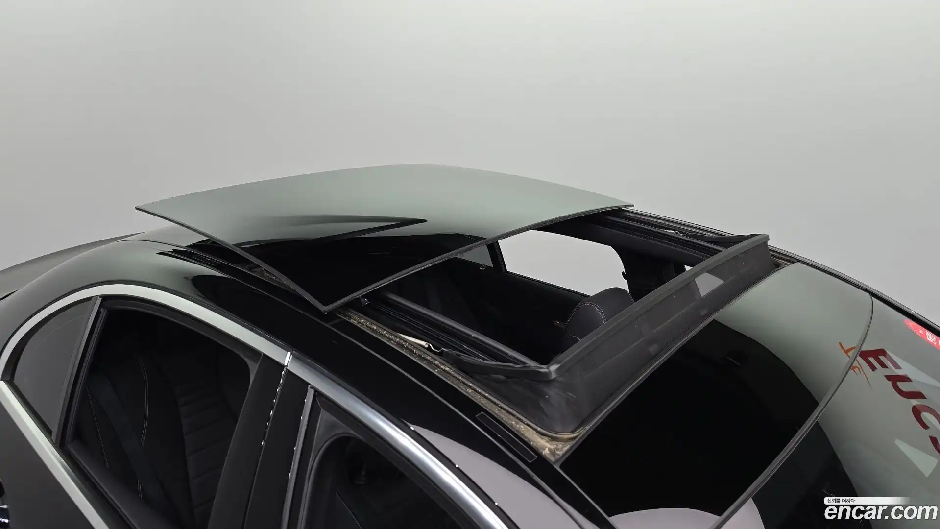 E-Class Mercedes-Benz 2022.1-OPTION-043