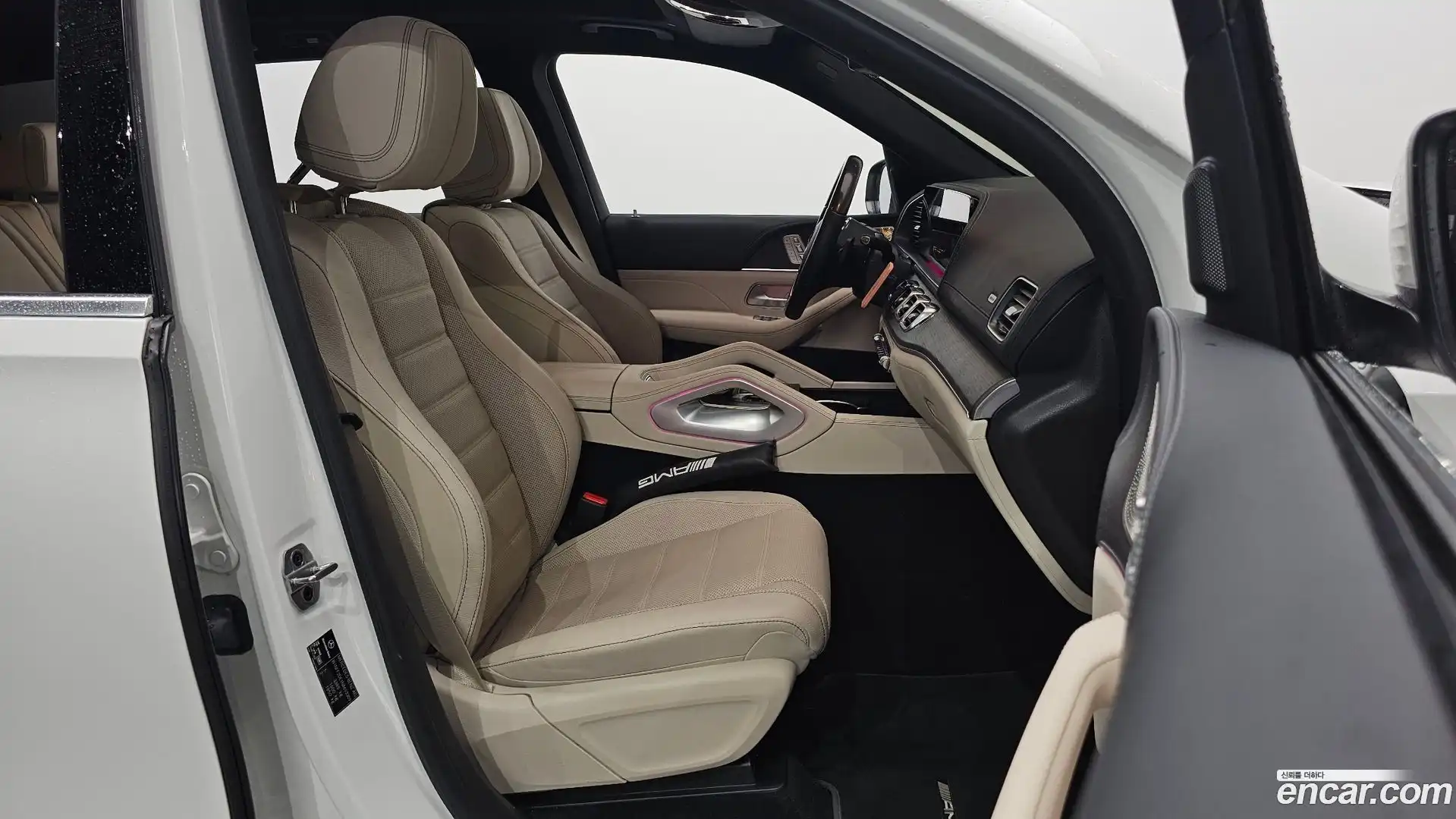 GLS-Class Mercedes-Benz 2022.4-INNER-010