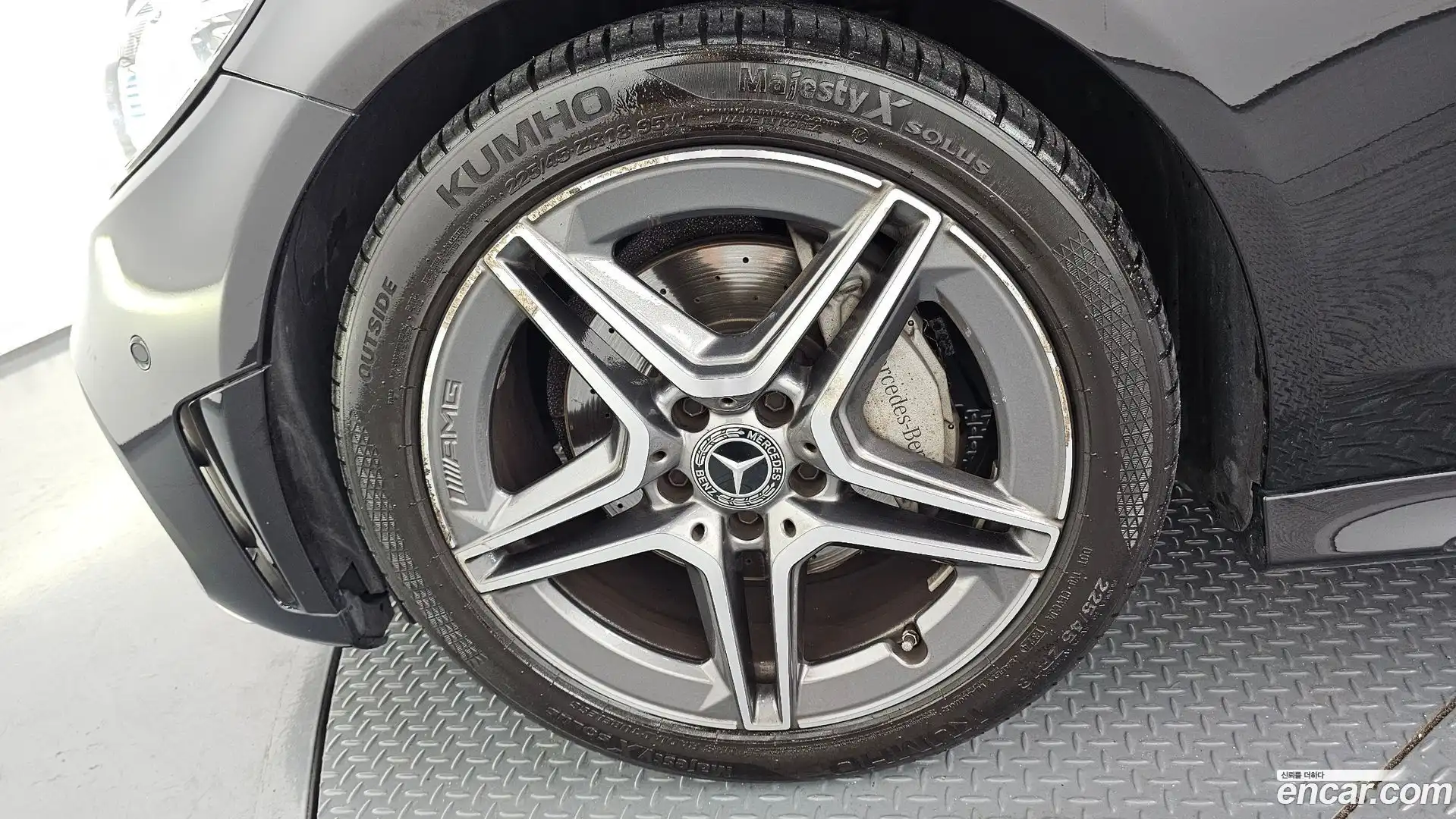 C-Class Mercedes-Benz 2020.3-OUTER-005