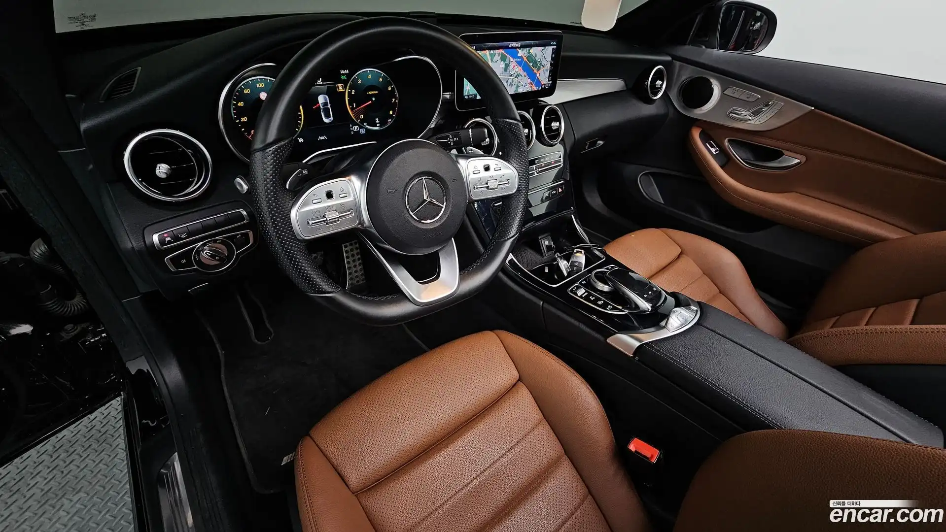 C-Class Mercedes-Benz 2020.3-INNER-007