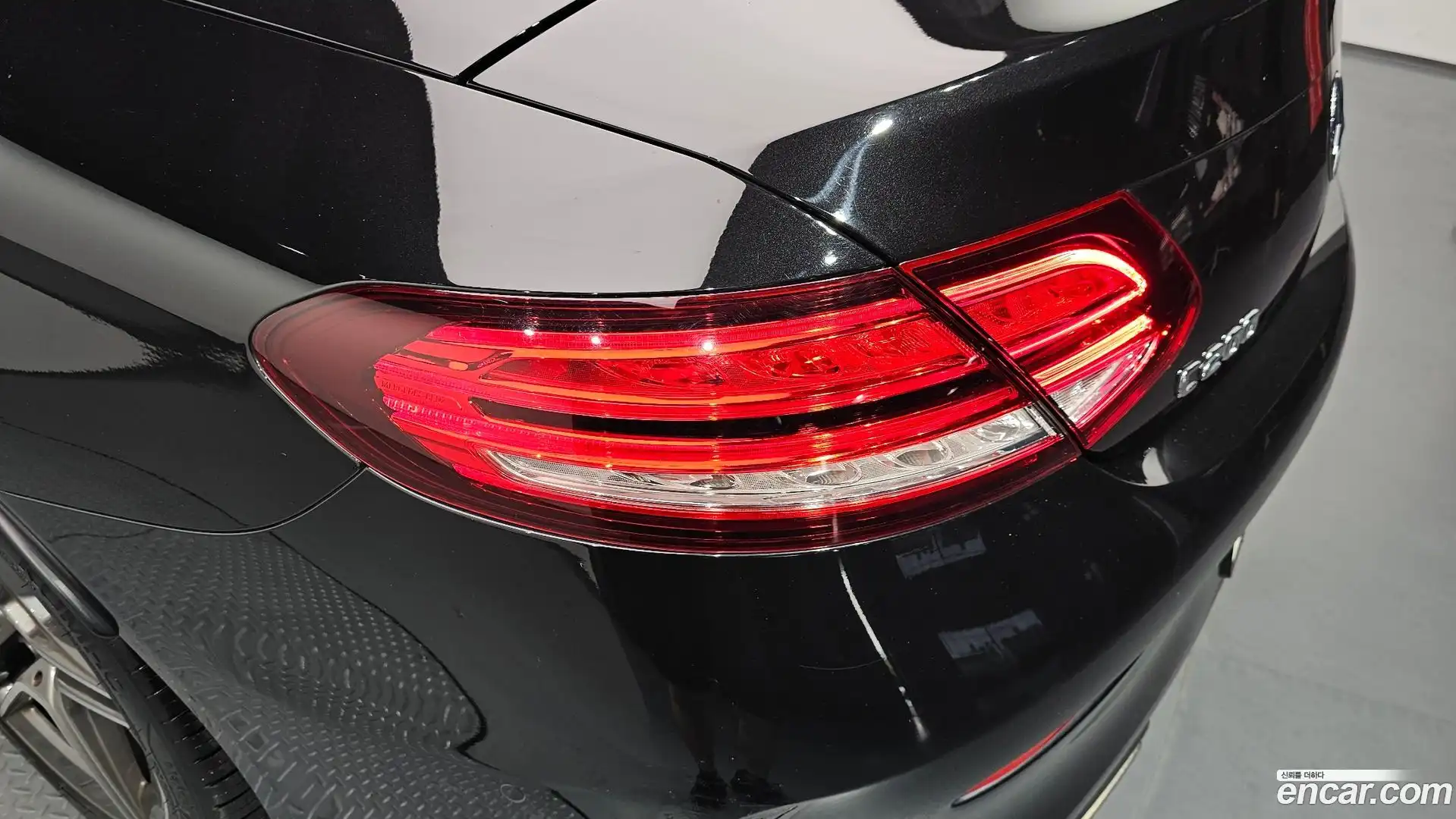 C-Class Mercedes-Benz 2020.3-OUTER-033