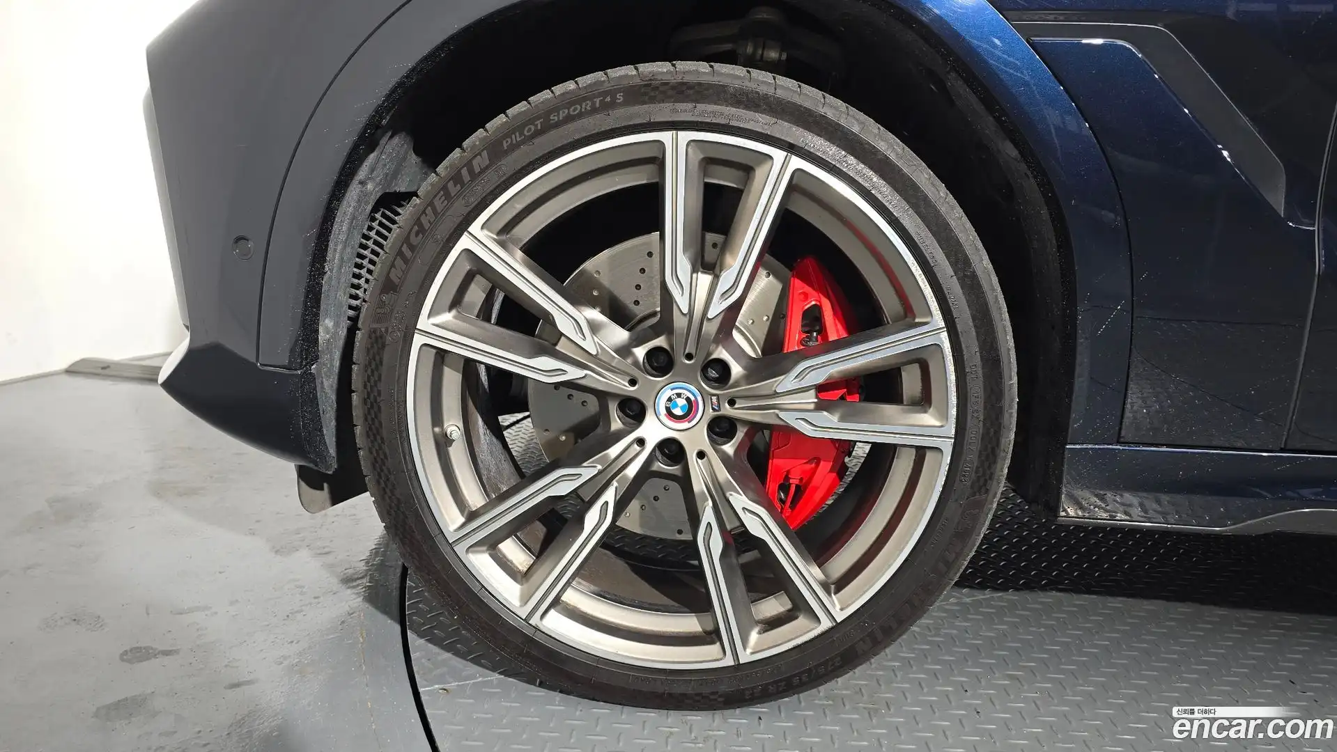 X6 BMW 2022.2-OUTER-005