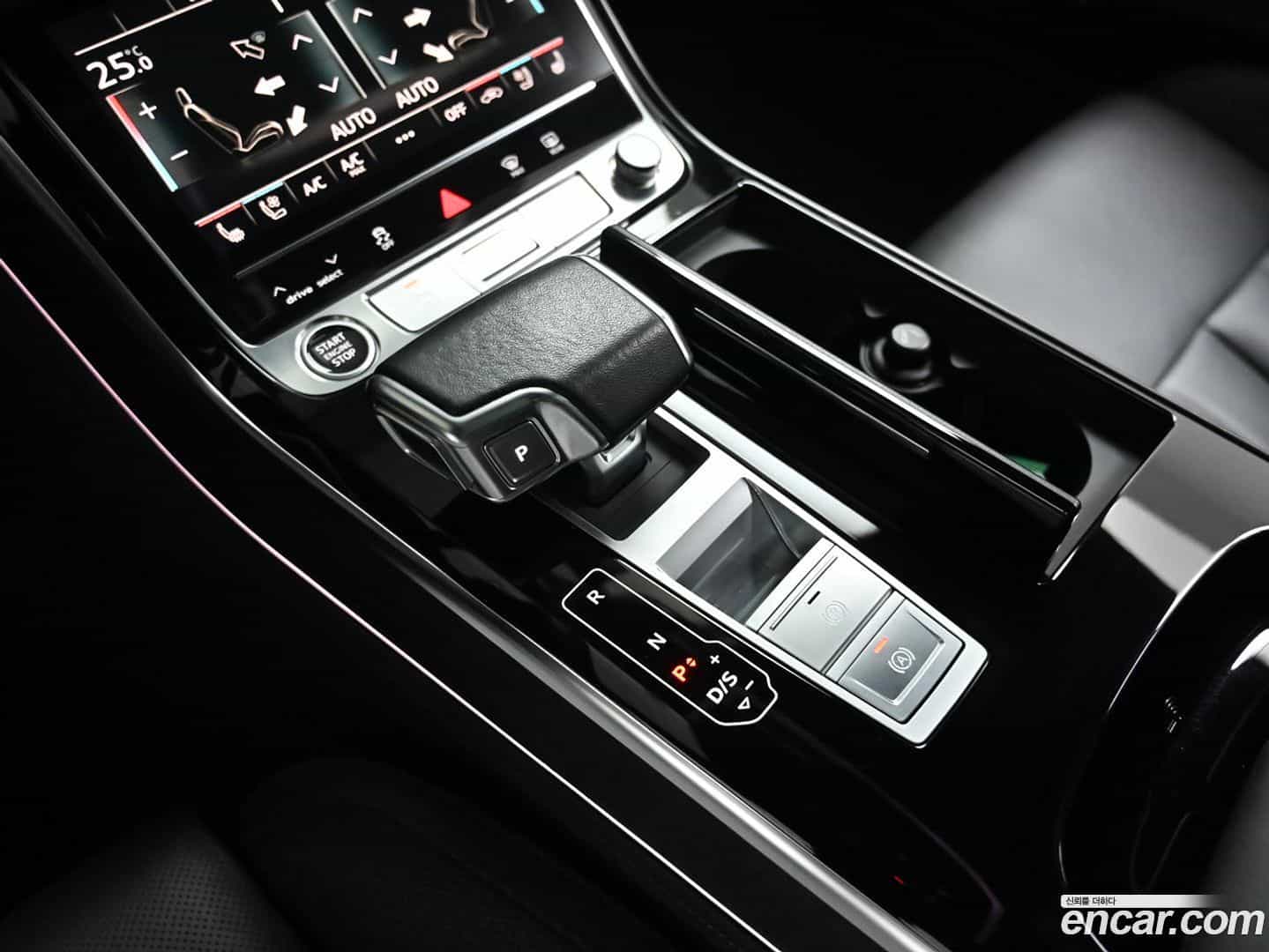 A8 Audi 2023.11-INNER-009