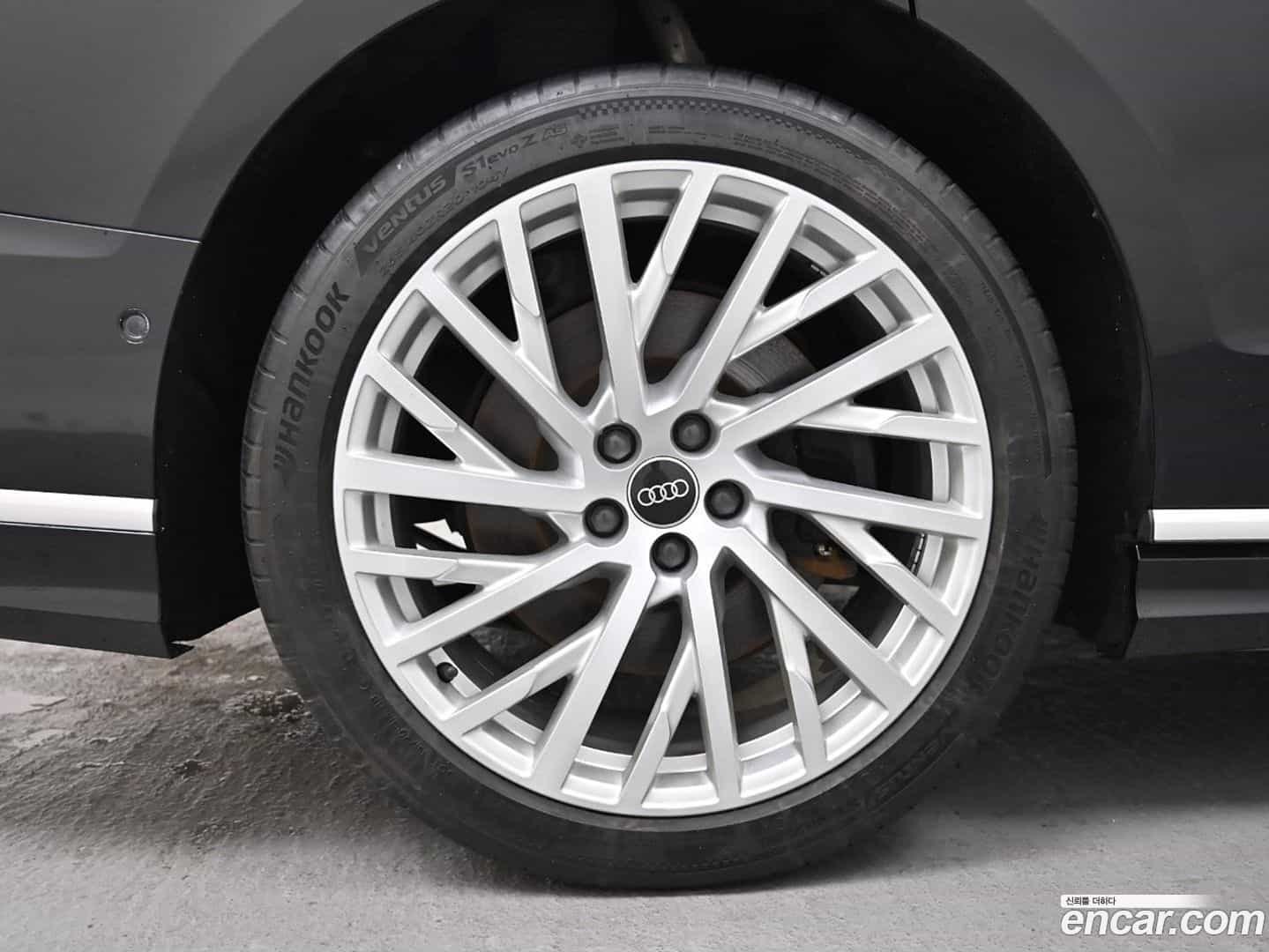 A8 Audi 2021.11-OUTER-005
