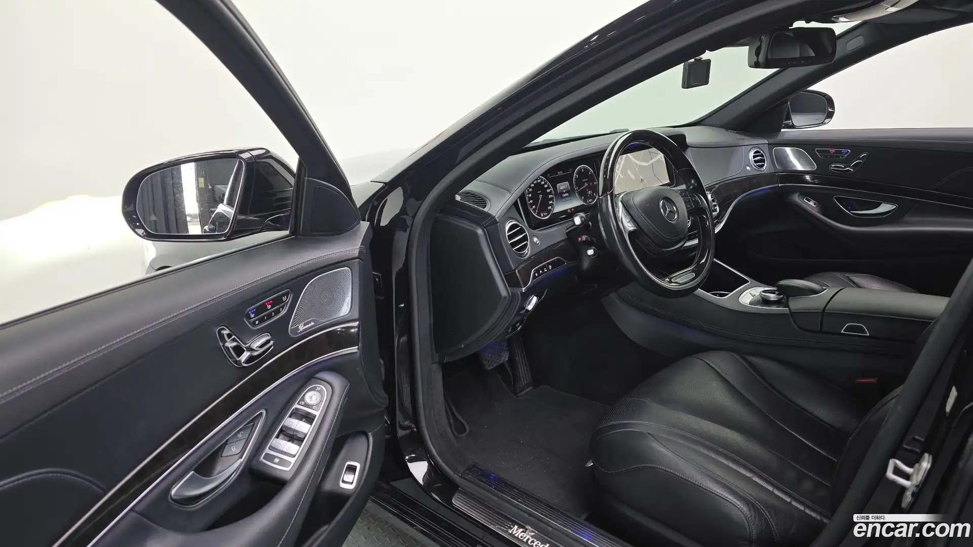 S-Class Mercedes-Benz 2015.4-OPTION-016