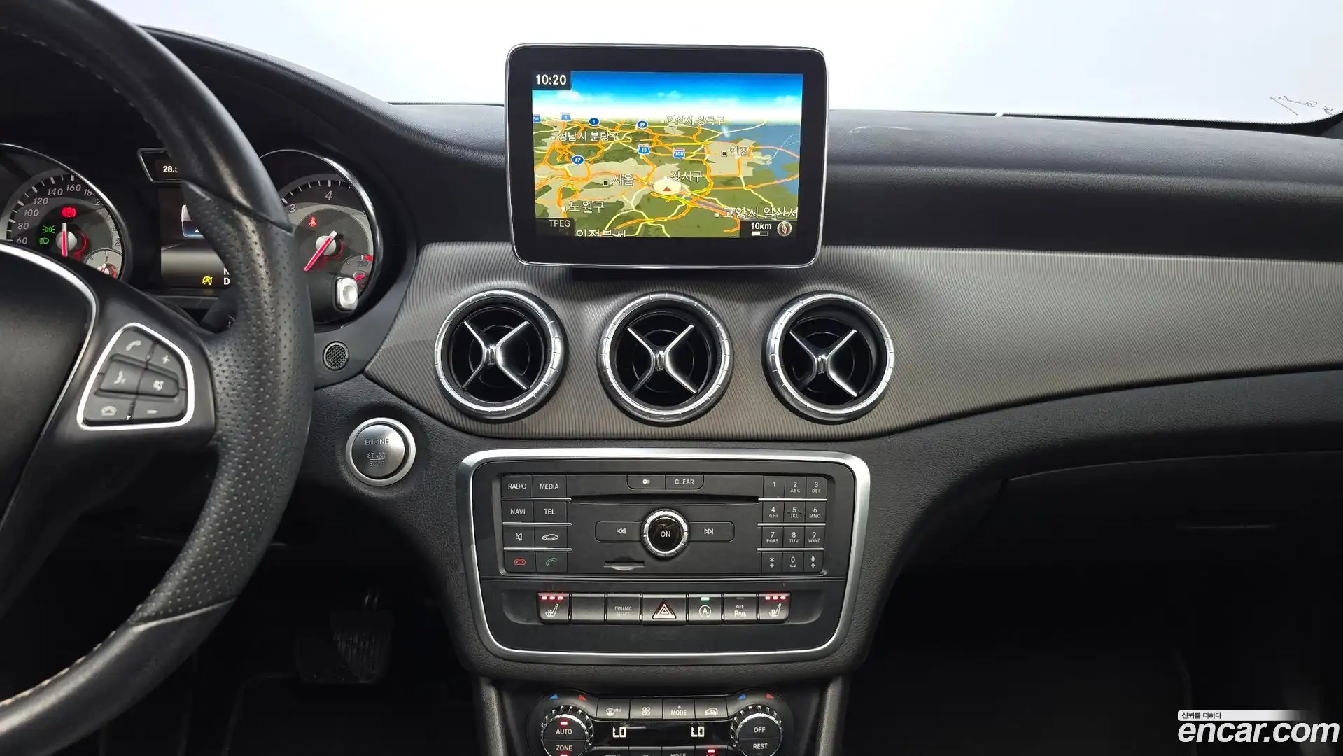 CLA-Class Mercedes-Benz 2016.3-OPTION-018