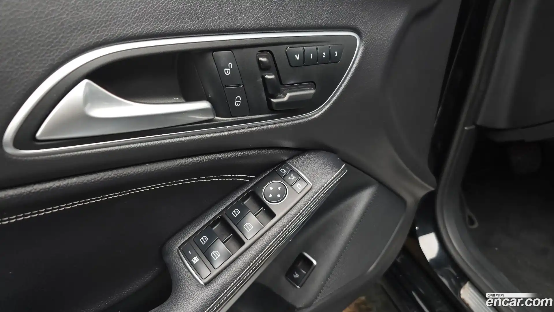 CLA-Class Mercedes-Benz 2016.3-OPTION-022