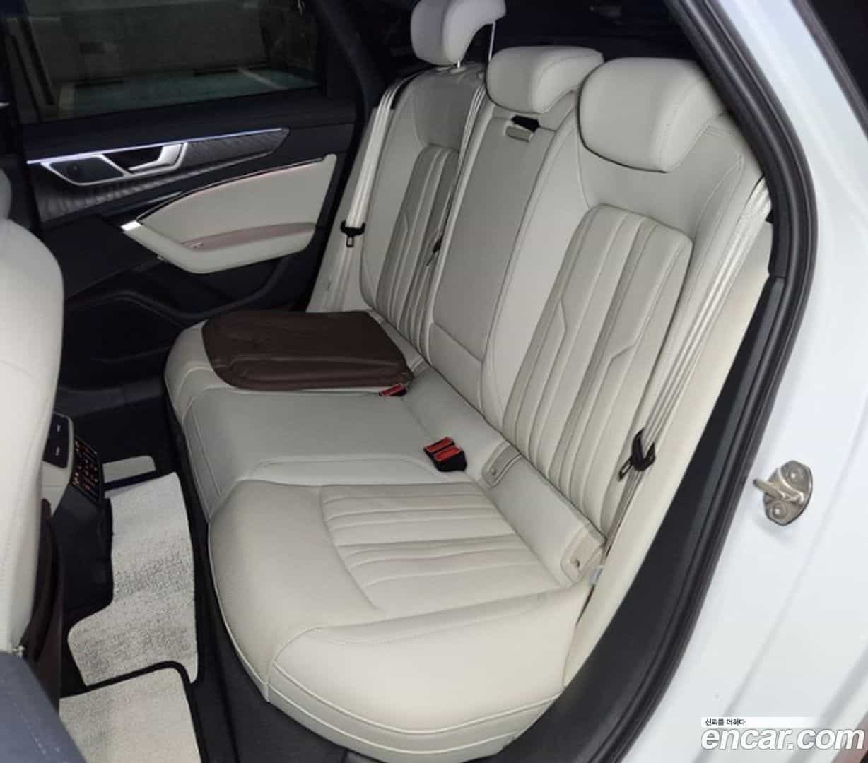 A6 Audi 2023.0-INNER-009
