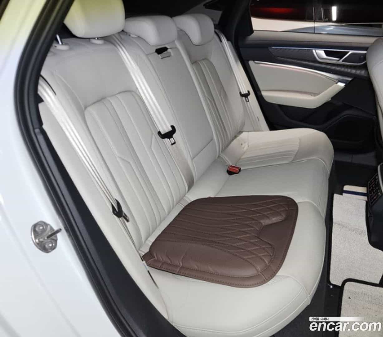 A6 Audi 2023.0-INNER-010