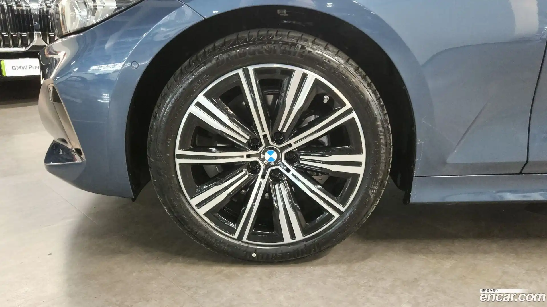 3-Series BMW 2025.8-OUTER-005