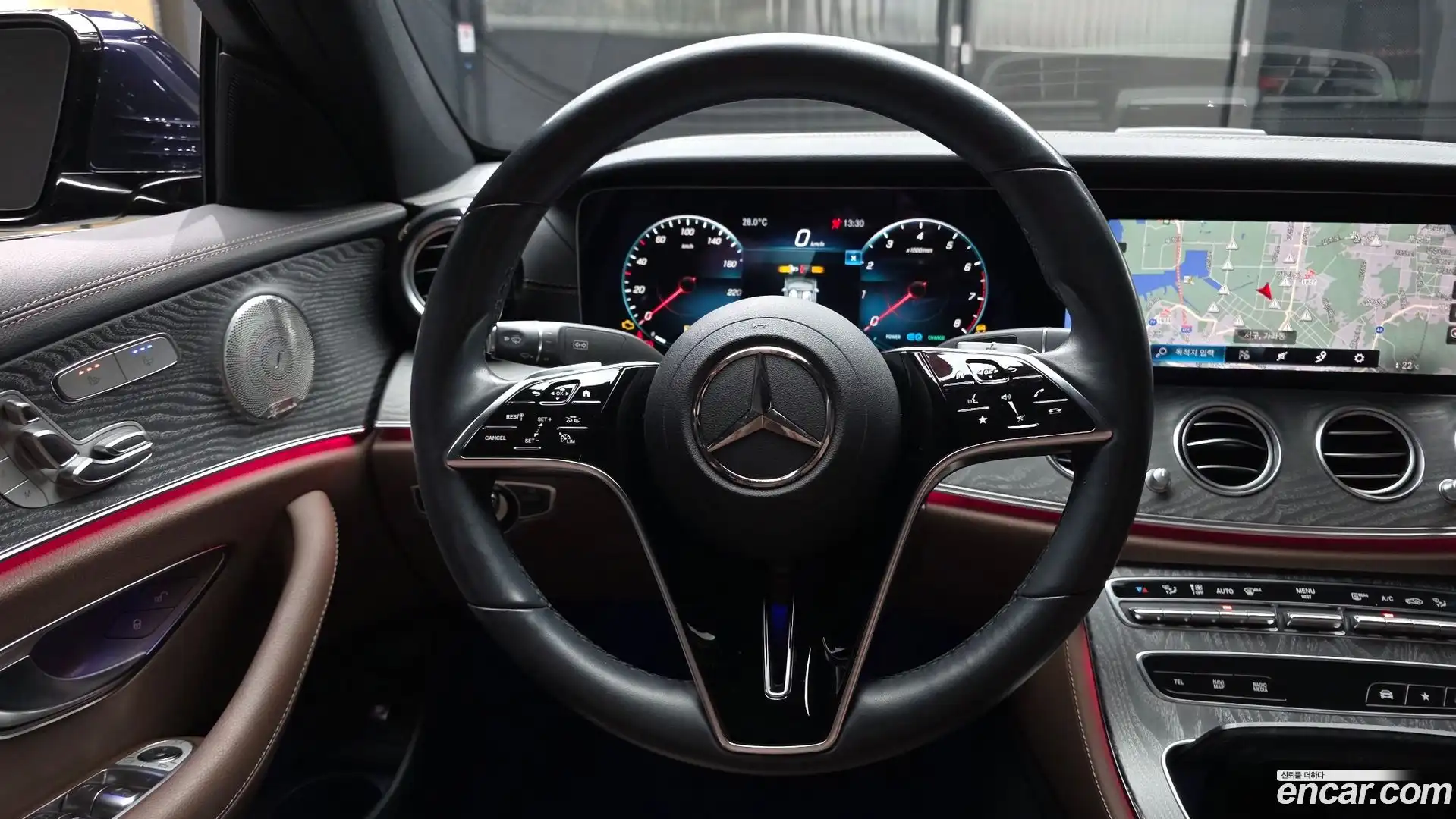 E-Class Mercedes-Benz 2022.3-OPTION-017