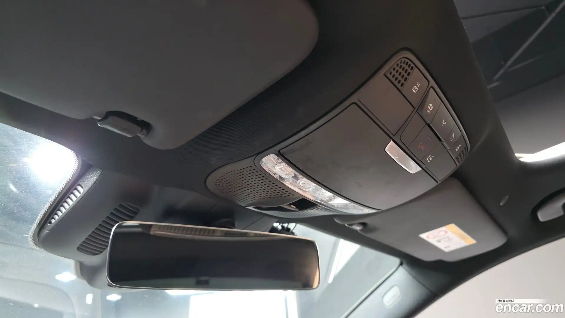 E-Class Mercedes-Benz 2022.3-OPTION-041