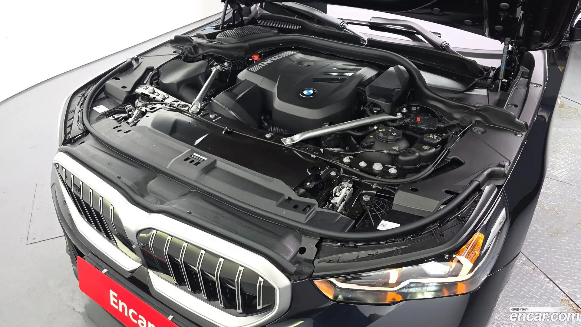 5-Series BMW 2025.7-OUTER-006