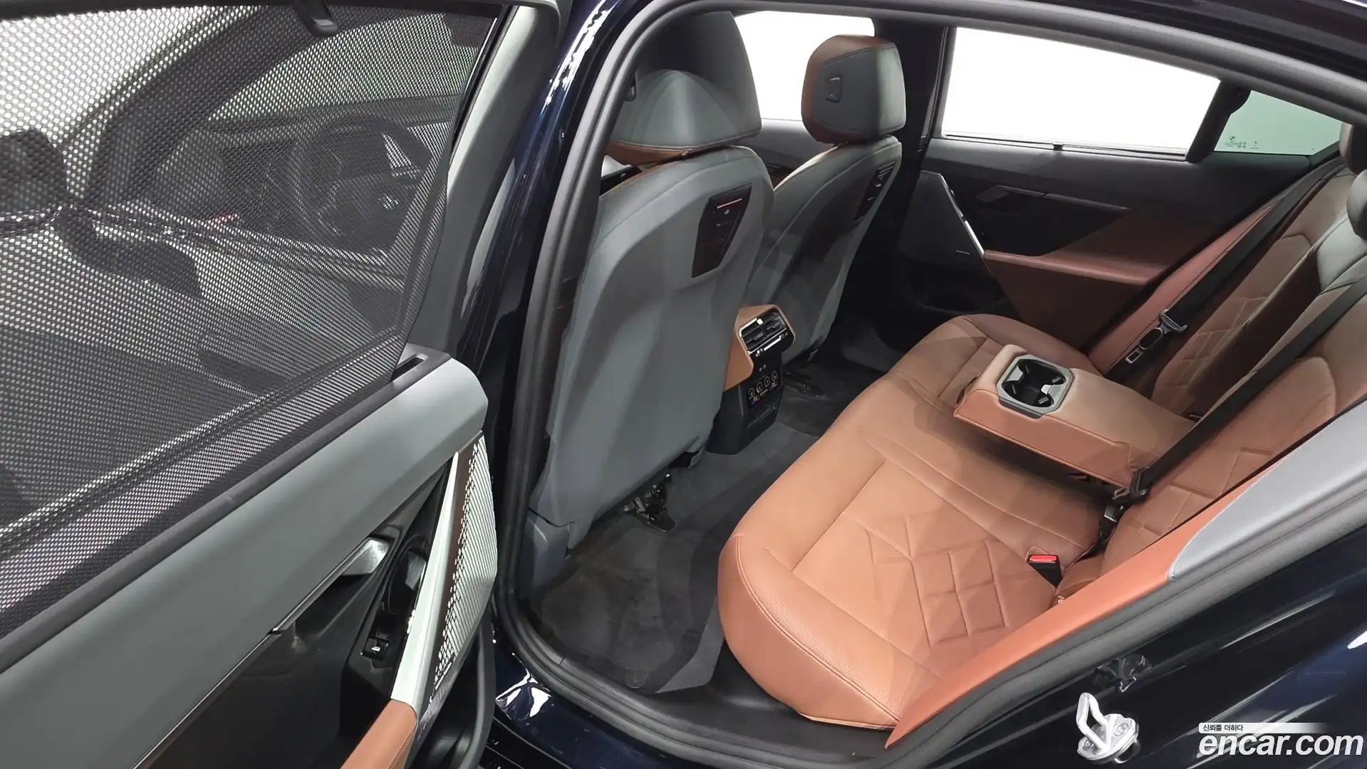 5-Series BMW 2025.7-OPTION-016