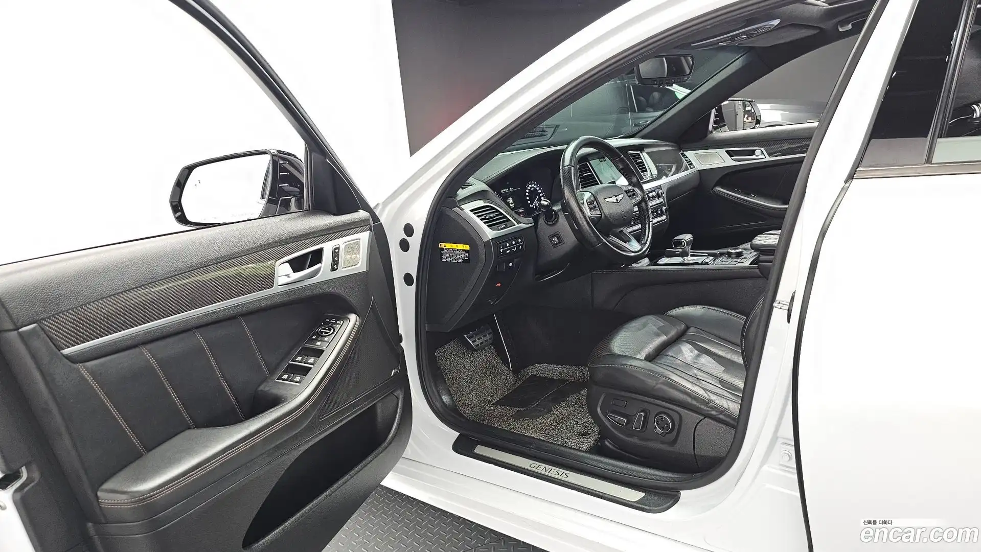 G80 Genesis 2016.10-INNER-010