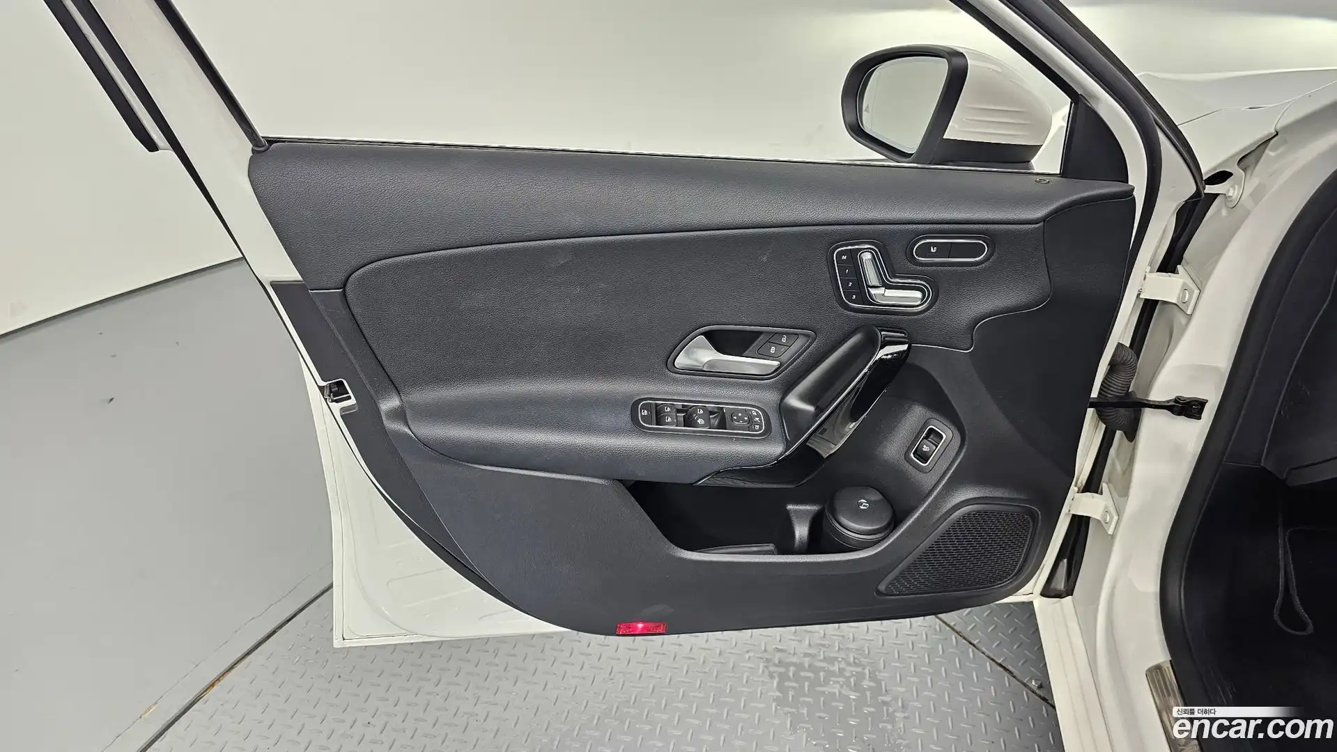 A-Class Mercedes-Benz 2020.4-INNER-034