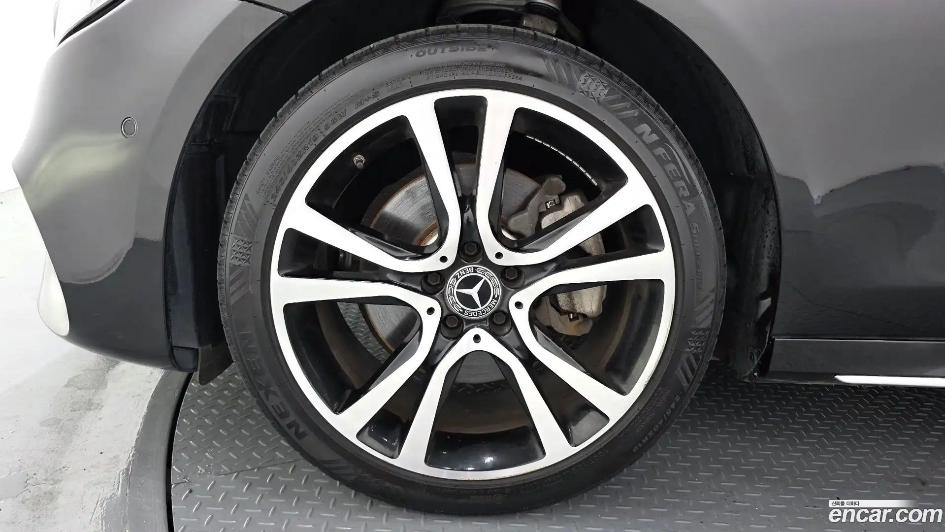 E-Class Mercedes-Benz 2017.9-OUTER-005