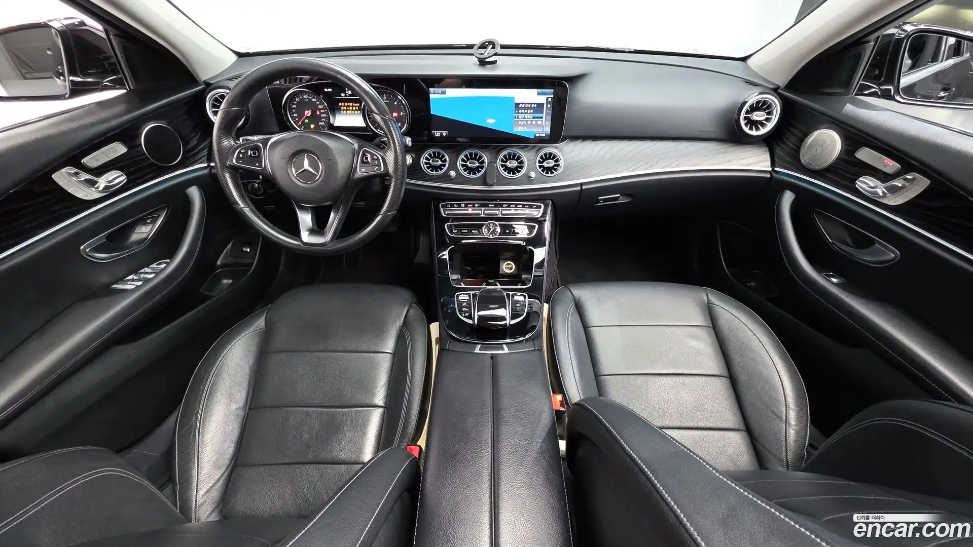 E-Class Mercedes-Benz 2017.9-INNER-007