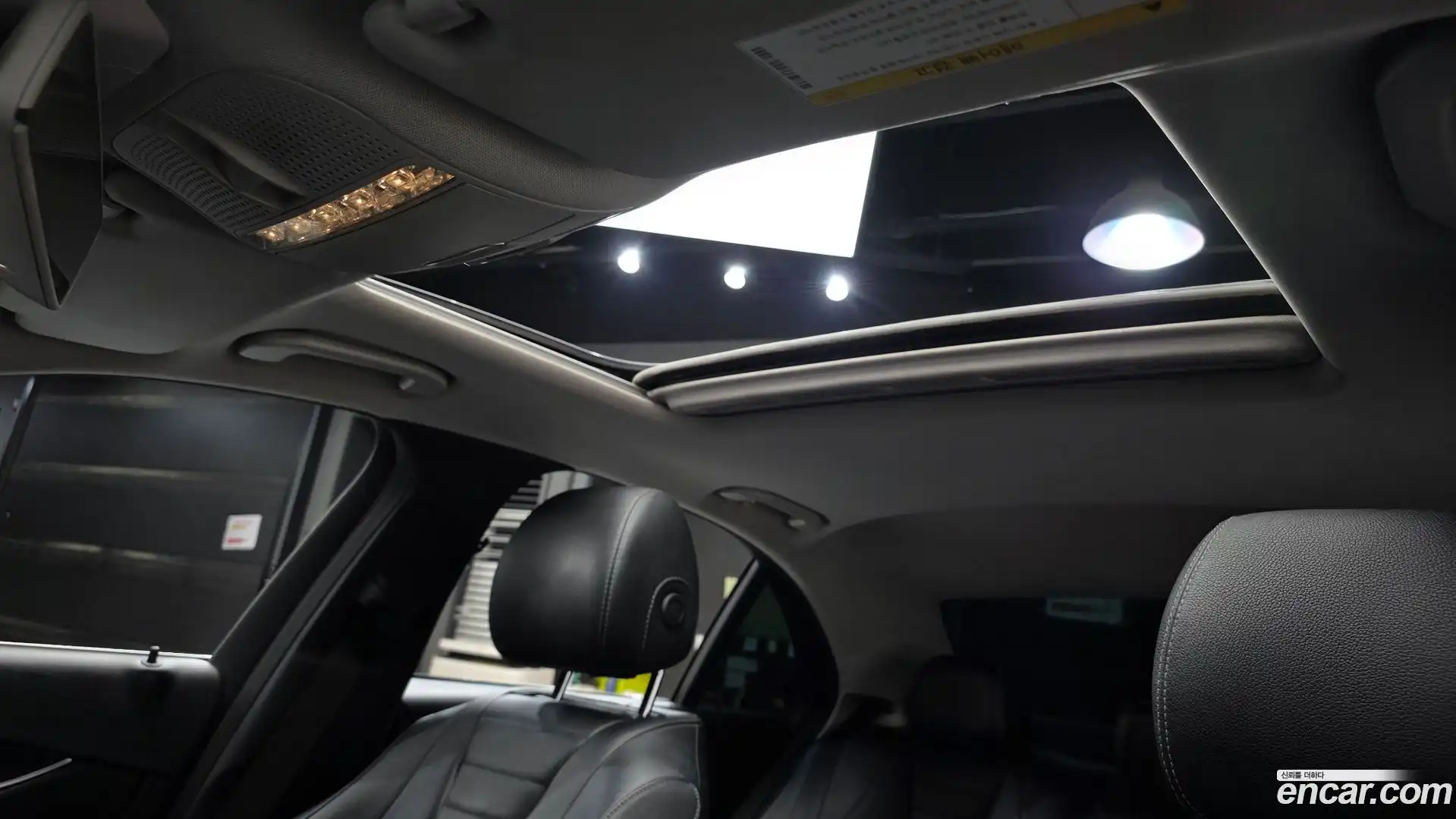 E-Class Mercedes-Benz 2017.9-OPTION-023