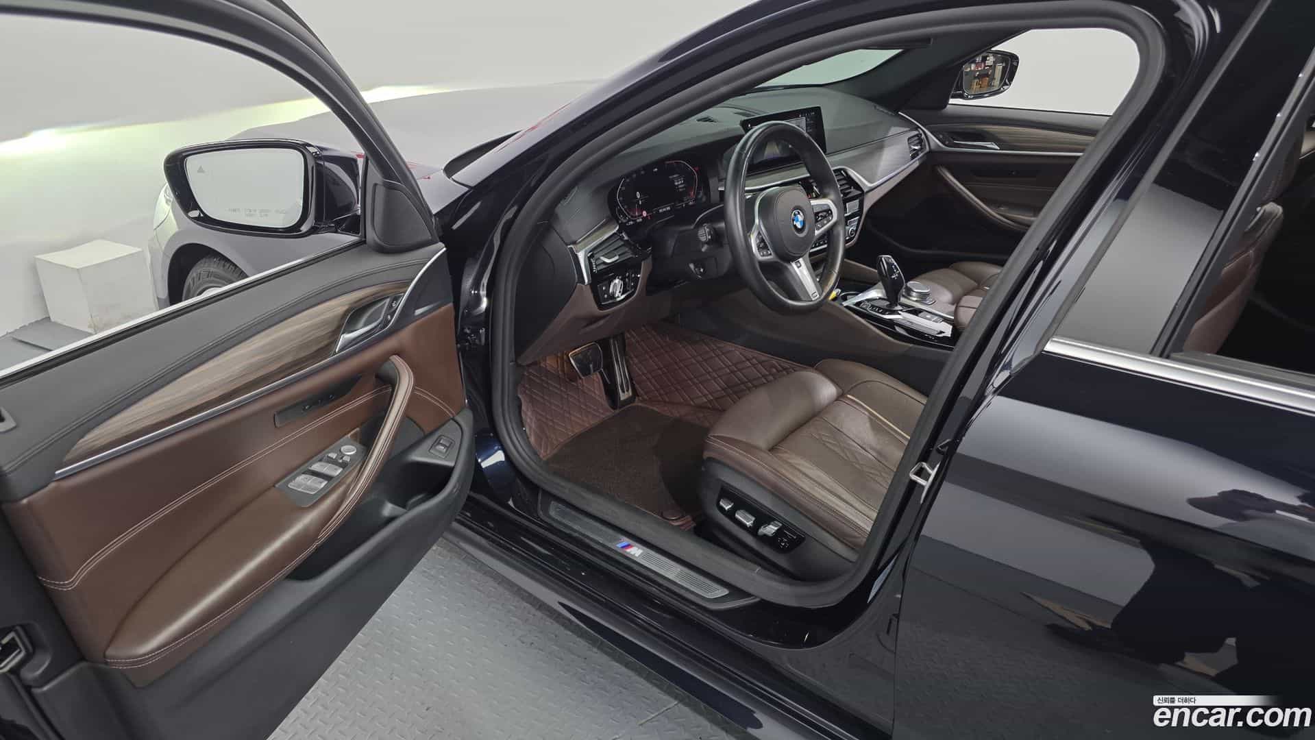 5-Series BMW 2020.1-INNER-010