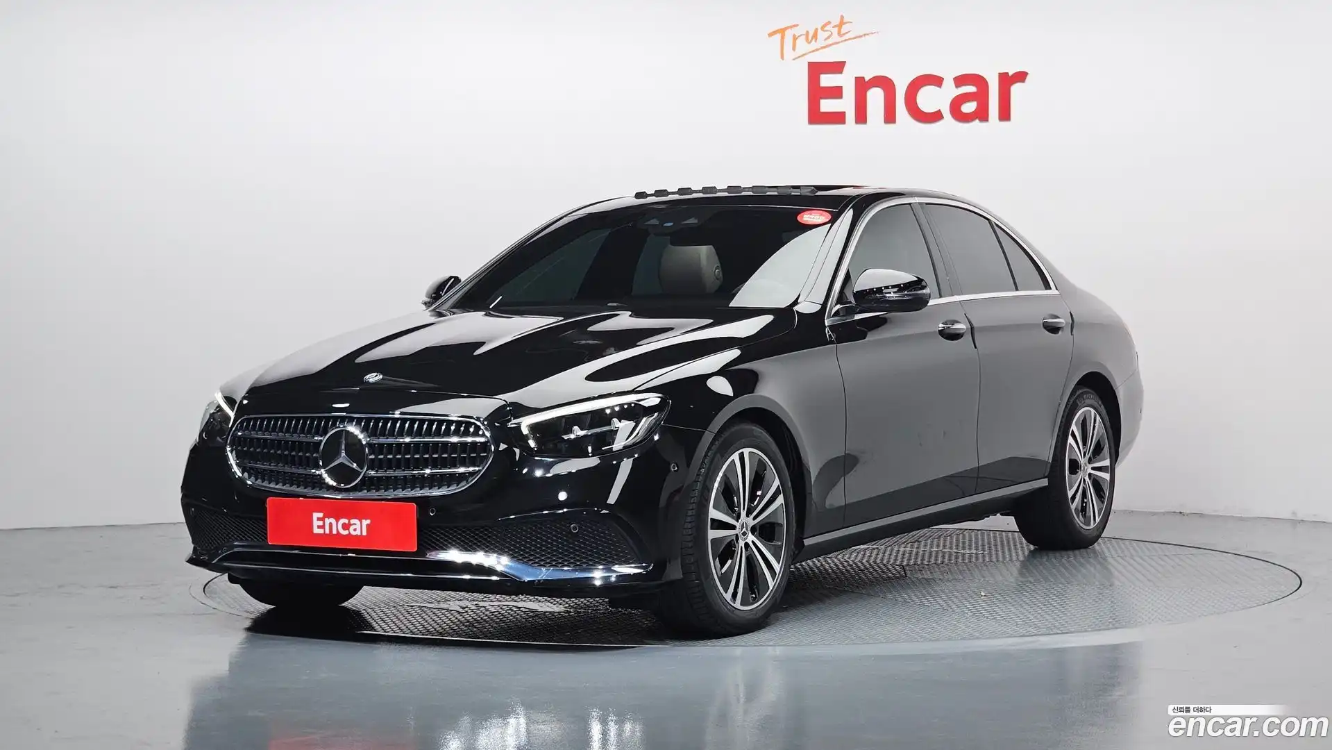 E-Class Mercedes-Benz 2021.1-OUTER-001
