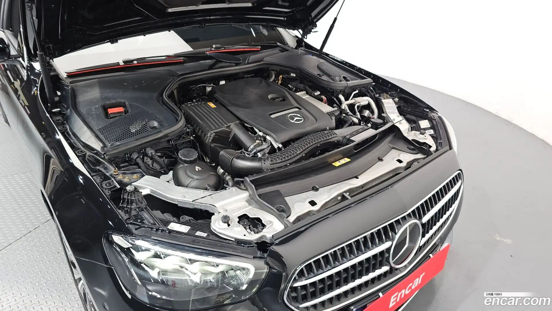 E-Class Mercedes-Benz 2021.1-OUTER-006