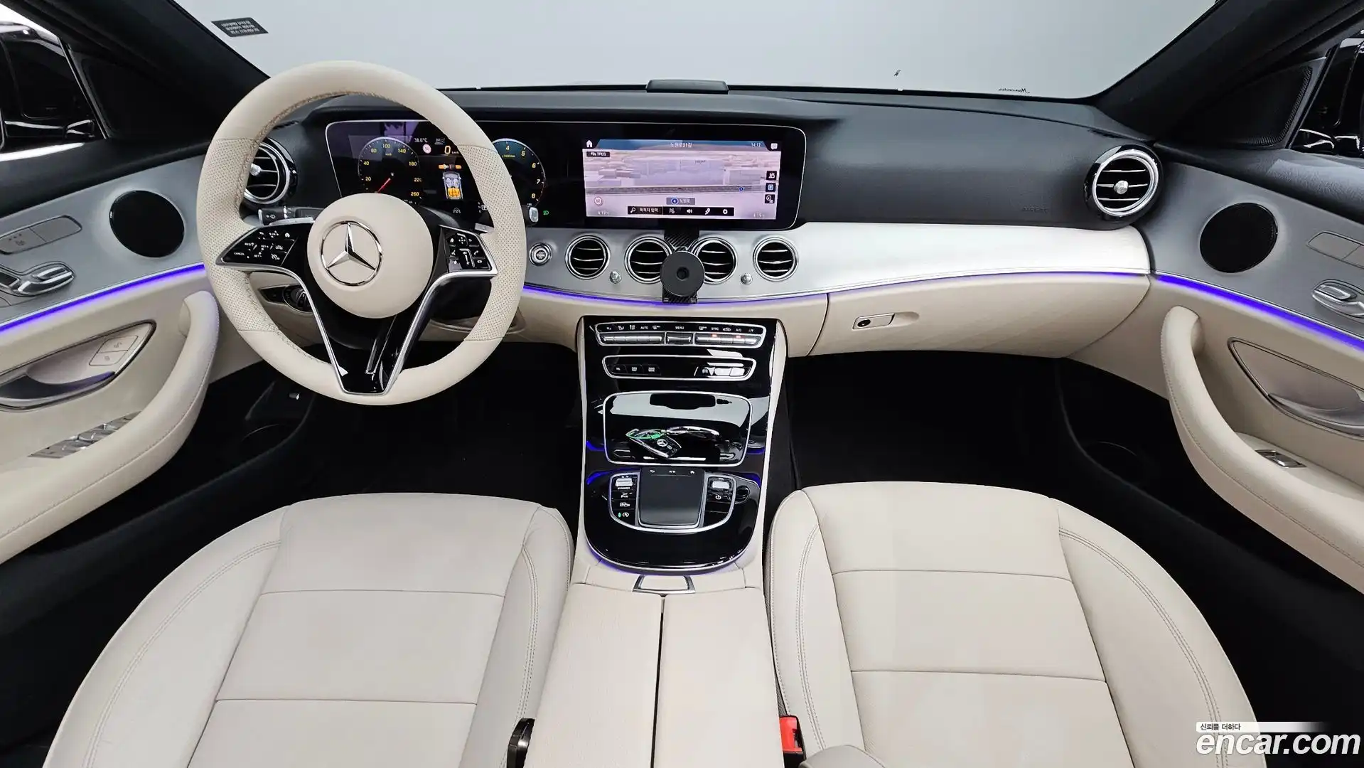 E-Class Mercedes-Benz 2021.1-INNER-007