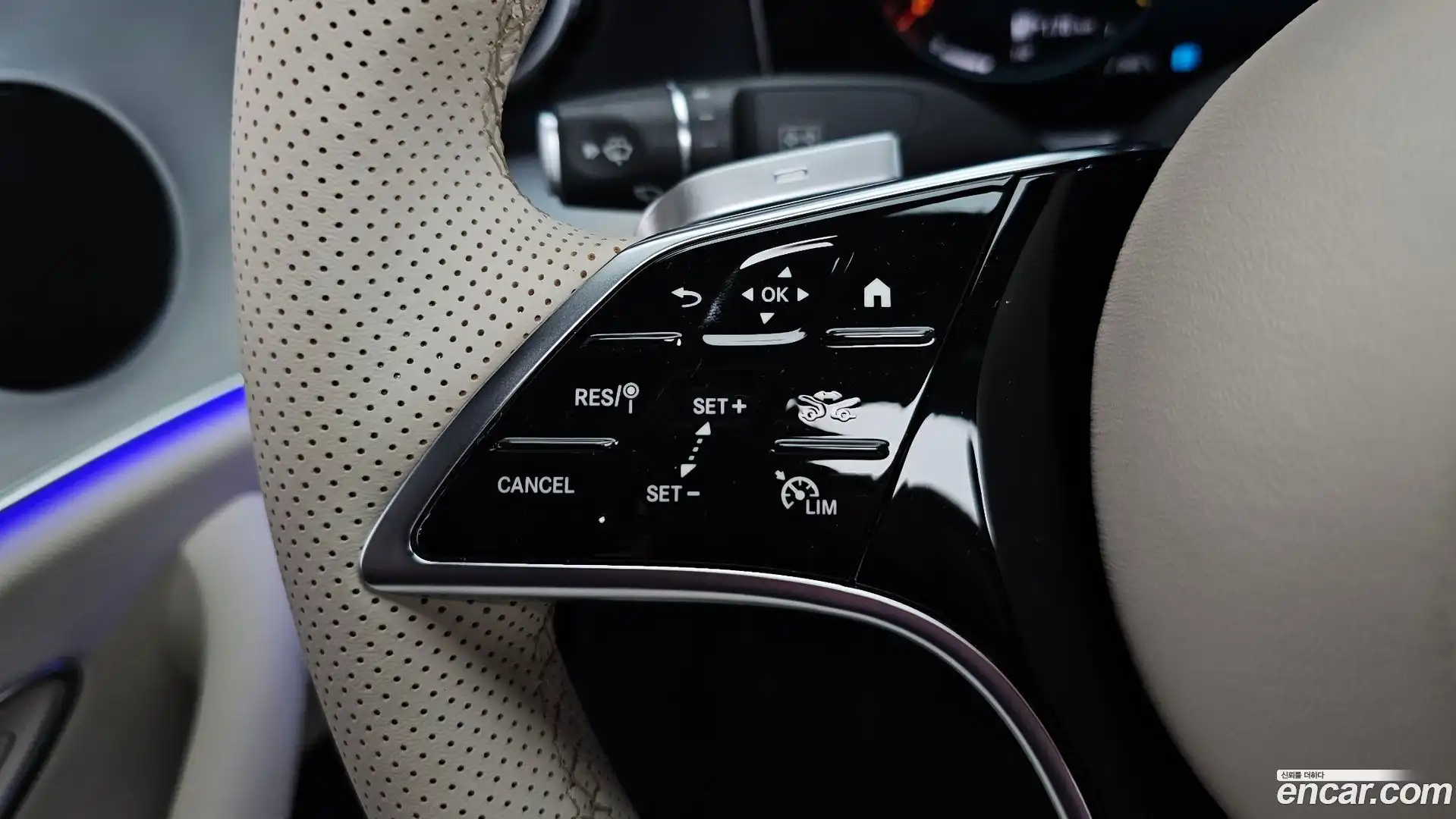 E-Class Mercedes-Benz 2021.1-OPTION-019