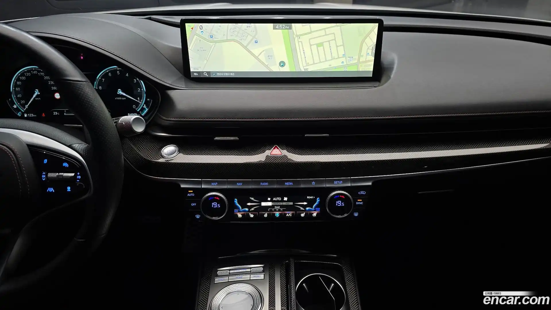 G80 Genesis 2022.1-OPTION-023
