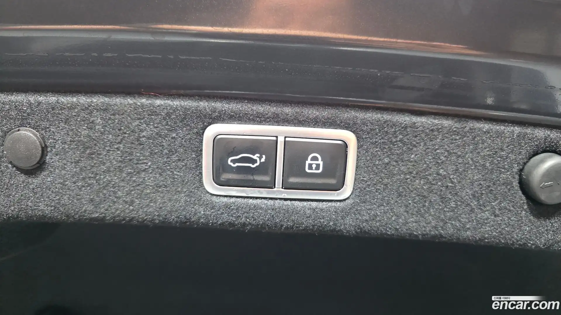 Grandeur Hyundai 2023.1-OPTION-024